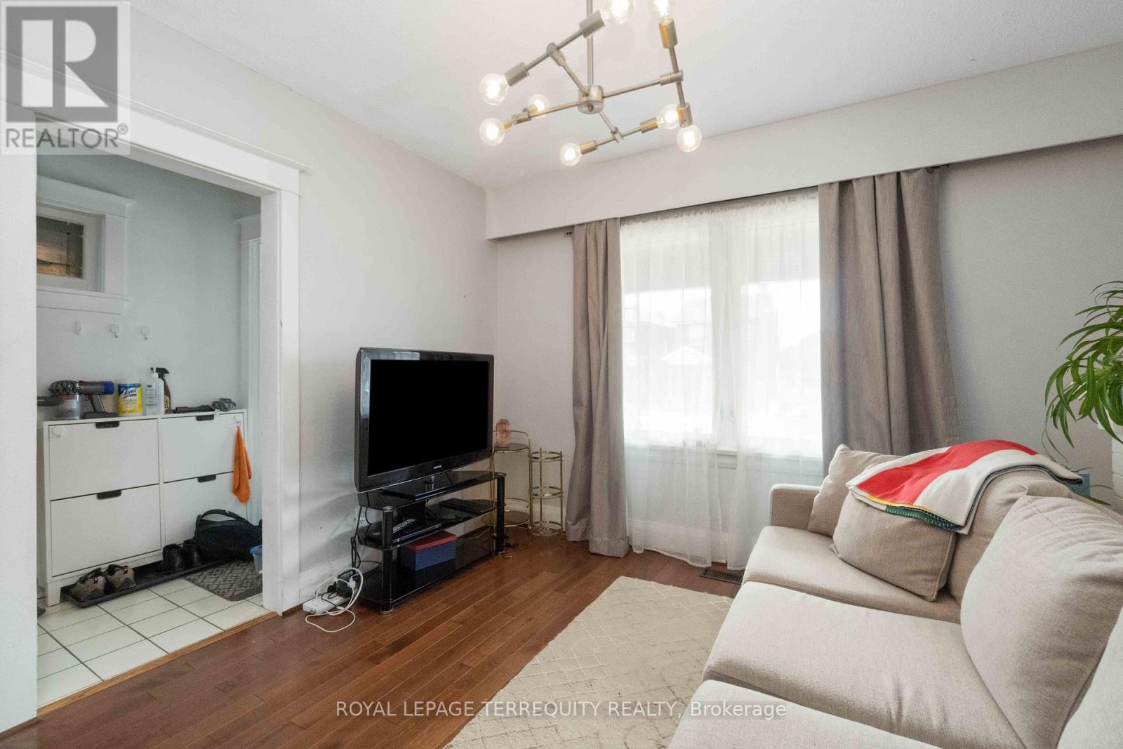 70 Rogers Road, Toronto, Ontario  M6E 1P1 - Photo 4 - C12336465