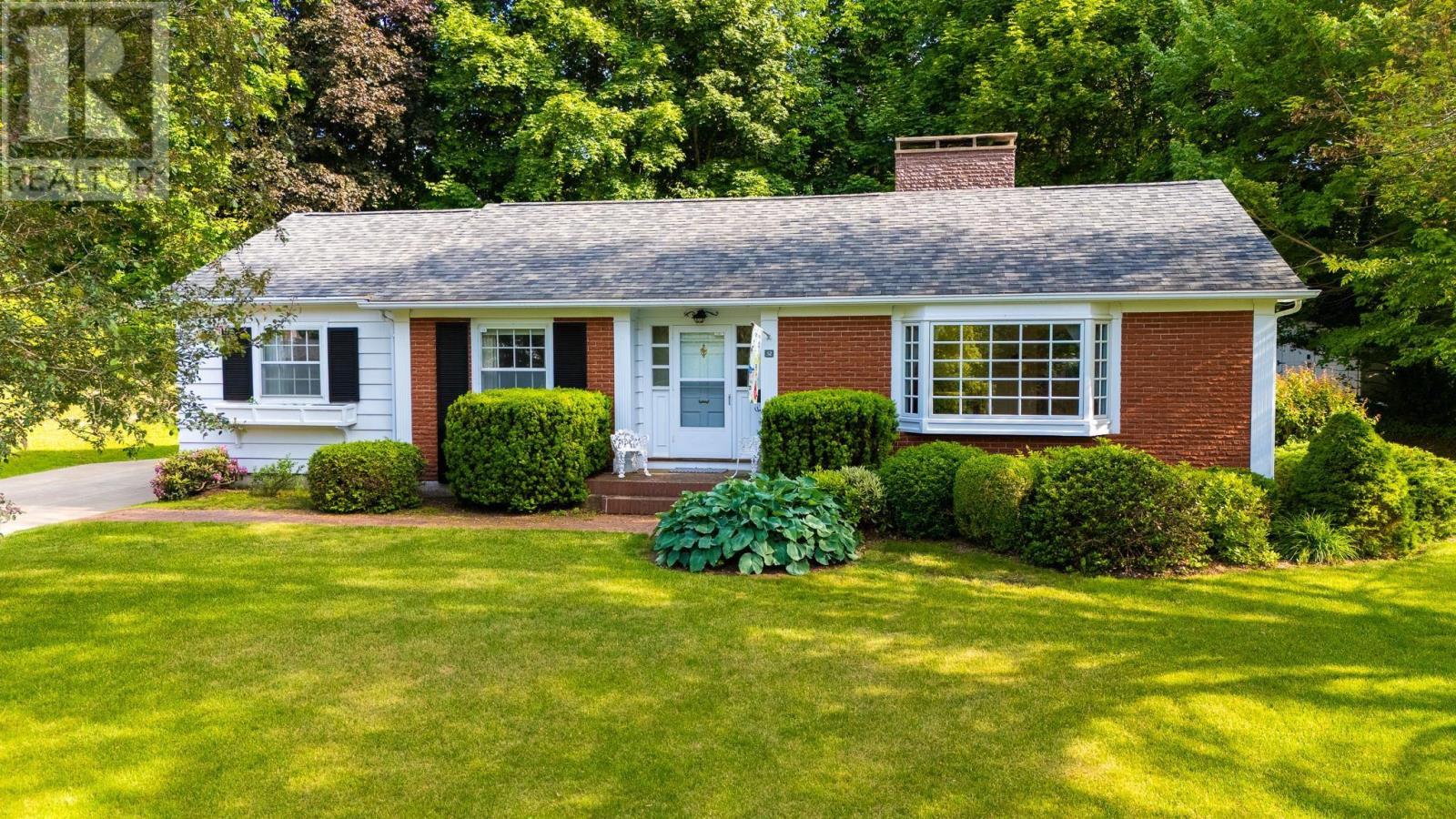 32 Fielding Avenue, Kentville, Nova Scotia  B4N 2T6 - Photo 1 - 202515259