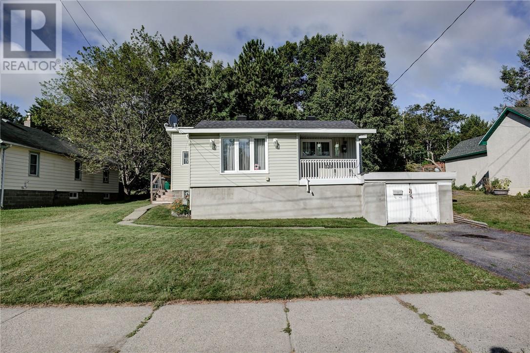 Property at 149 Somerset Street image 2