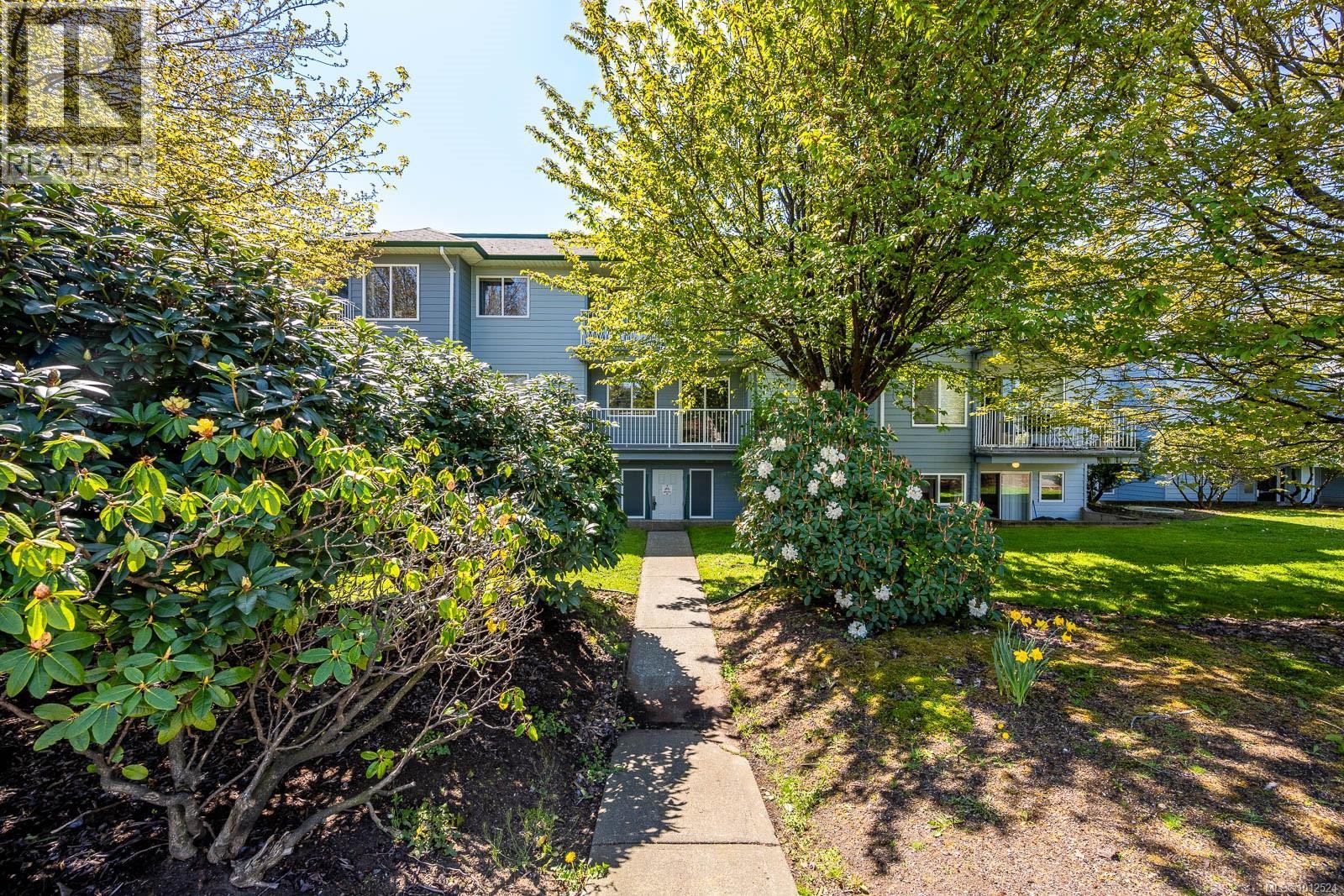 101B 698 Aspen Rd, Comox, British Columbia