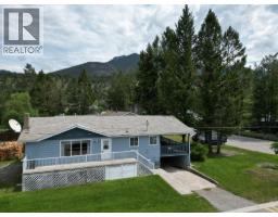 7558 COLUMBIA Avenue, radium hot springs, British Columbia