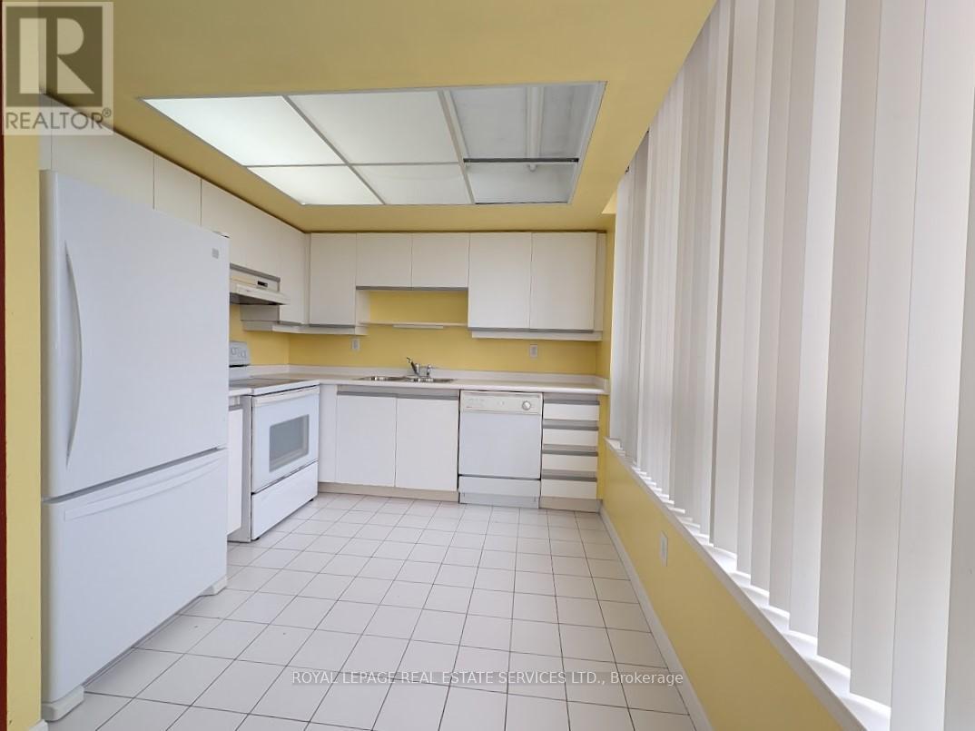 510 - 550 Webb Drive, Mississauga, Ontario  L5B 3Y4 - Photo 9 - W12373631