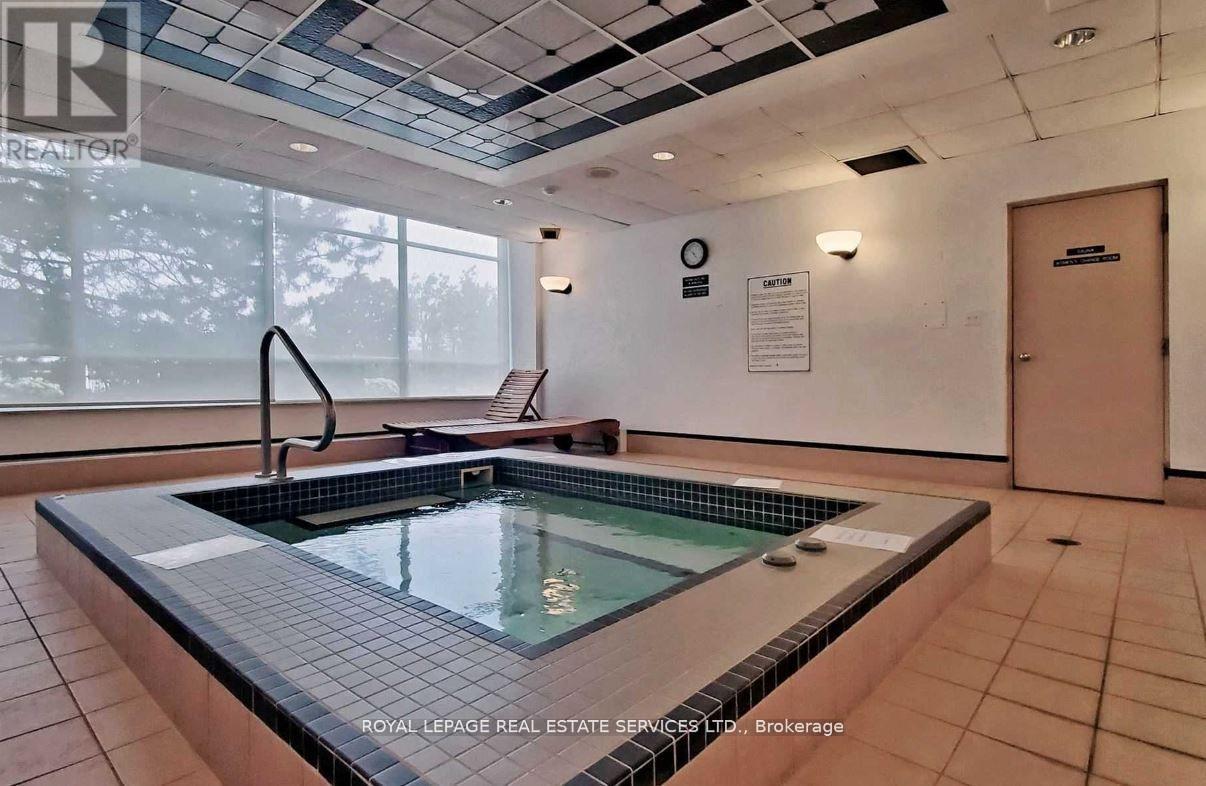510 - 550 Webb Drive, Mississauga, Ontario  L5B 3Y4 - Photo 29 - W12373631
