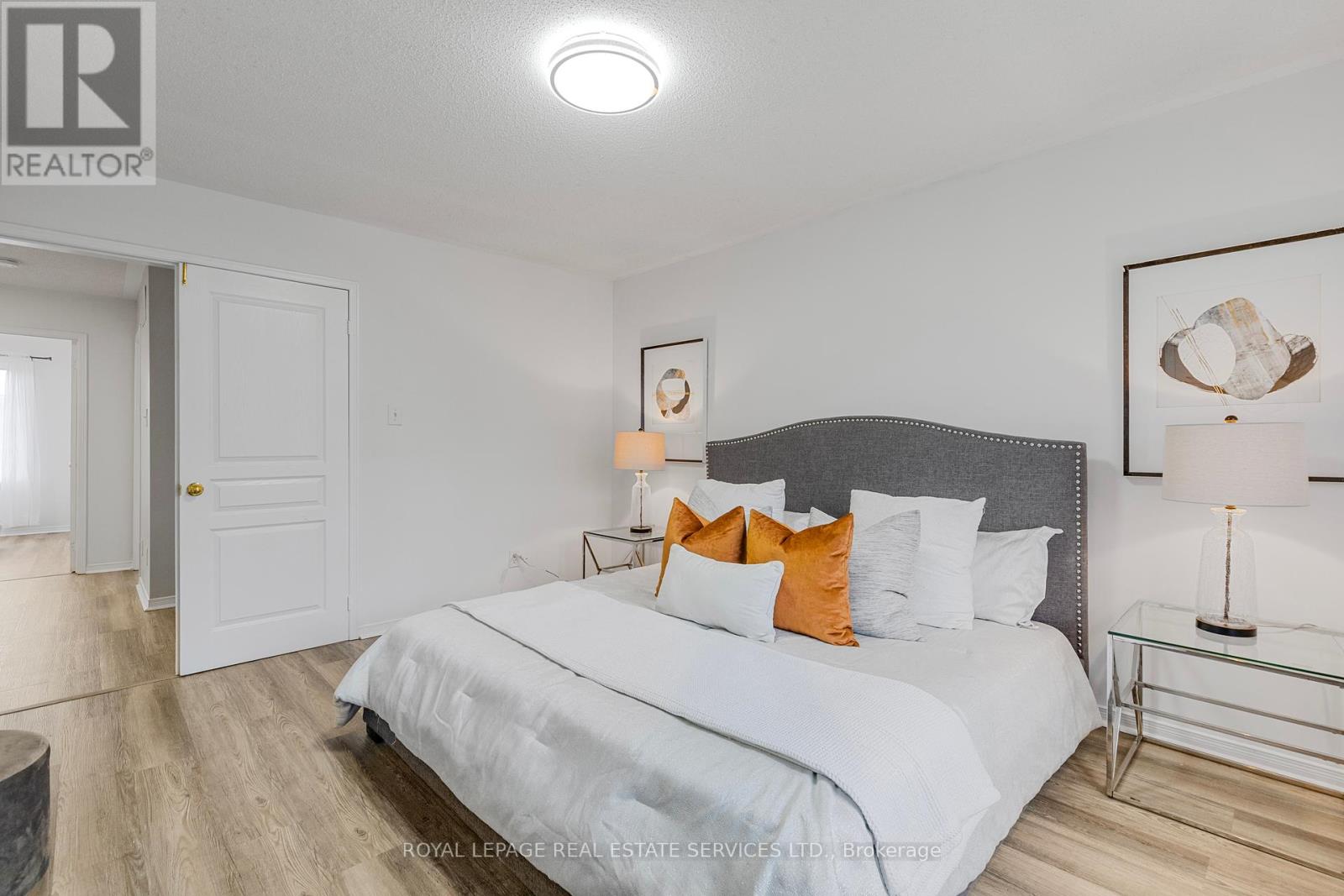 2425 Postmaster Drive, Oakville, Ontario  L6M 0J2 - Photo 23 - W12373968