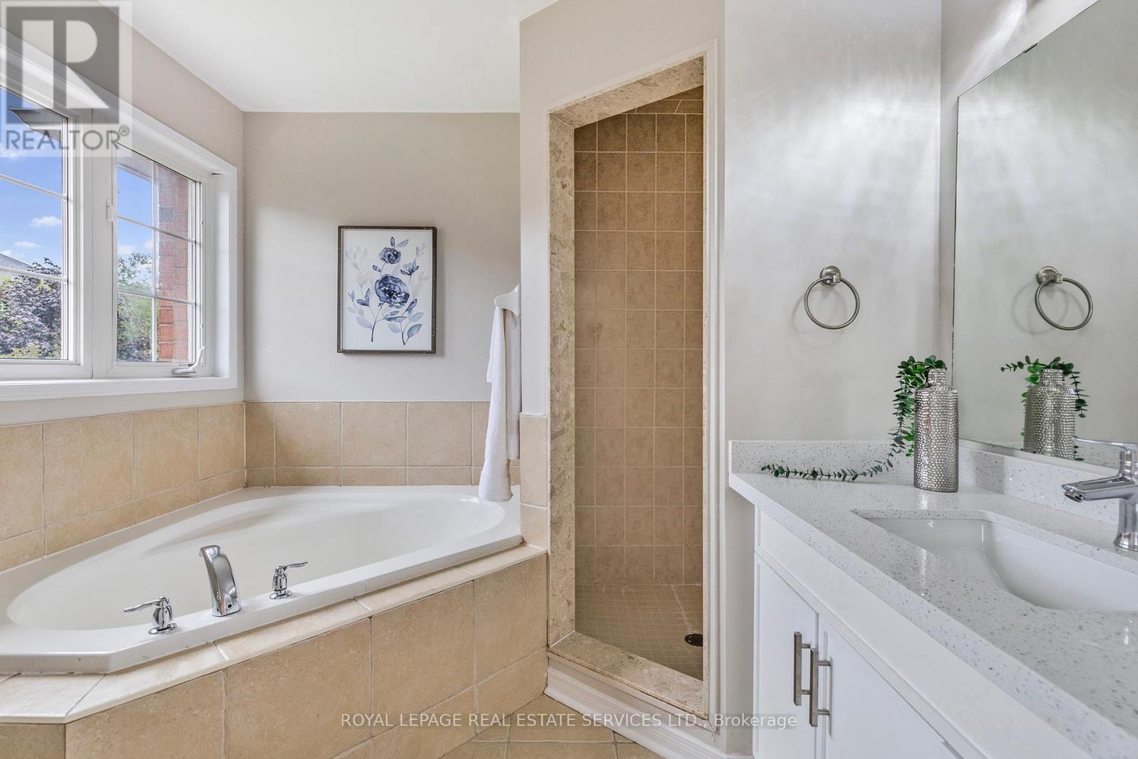 2425 Postmaster Drive, Oakville, Ontario  L6M 0J2 - Photo 26 - W12373968
