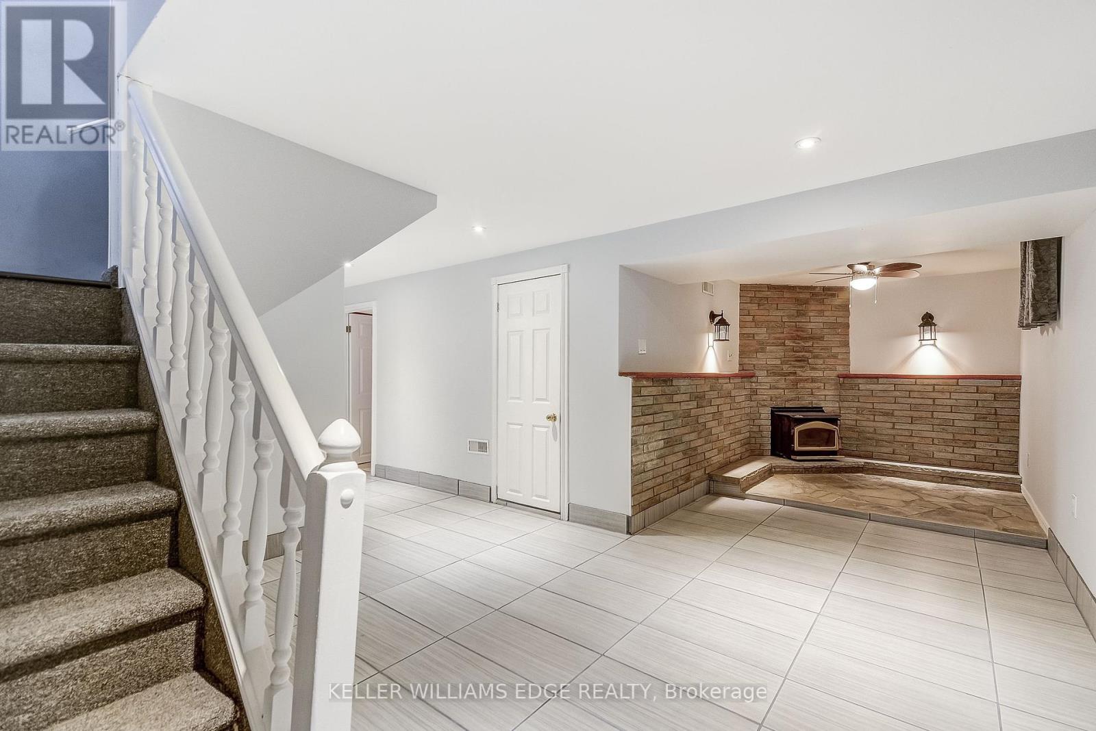 1470 Fisher Avenue, Burlington (Mountainside), Ontario  L7P 2L8 - Photo 12 - W12374007