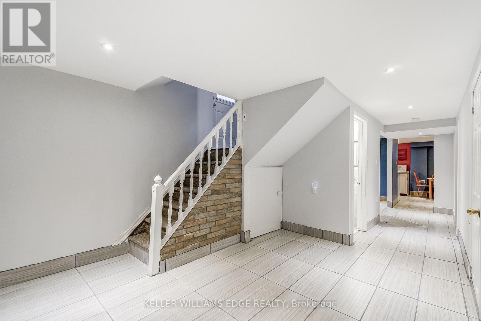1470 Fisher Avenue, Burlington (Mountainside), Ontario  L7P 2L8 - Photo 13 - W12374007