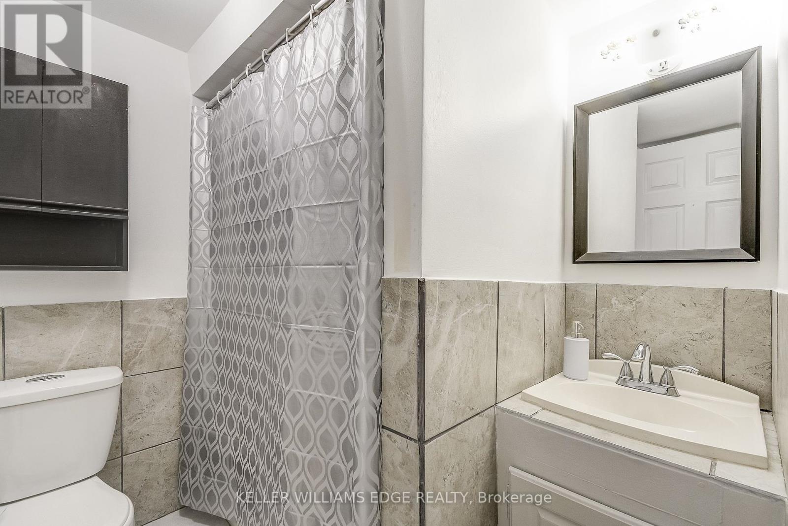 1470 Fisher Avenue, Burlington (Mountainside), Ontario  L7P 2L8 - Photo 16 - W12374007