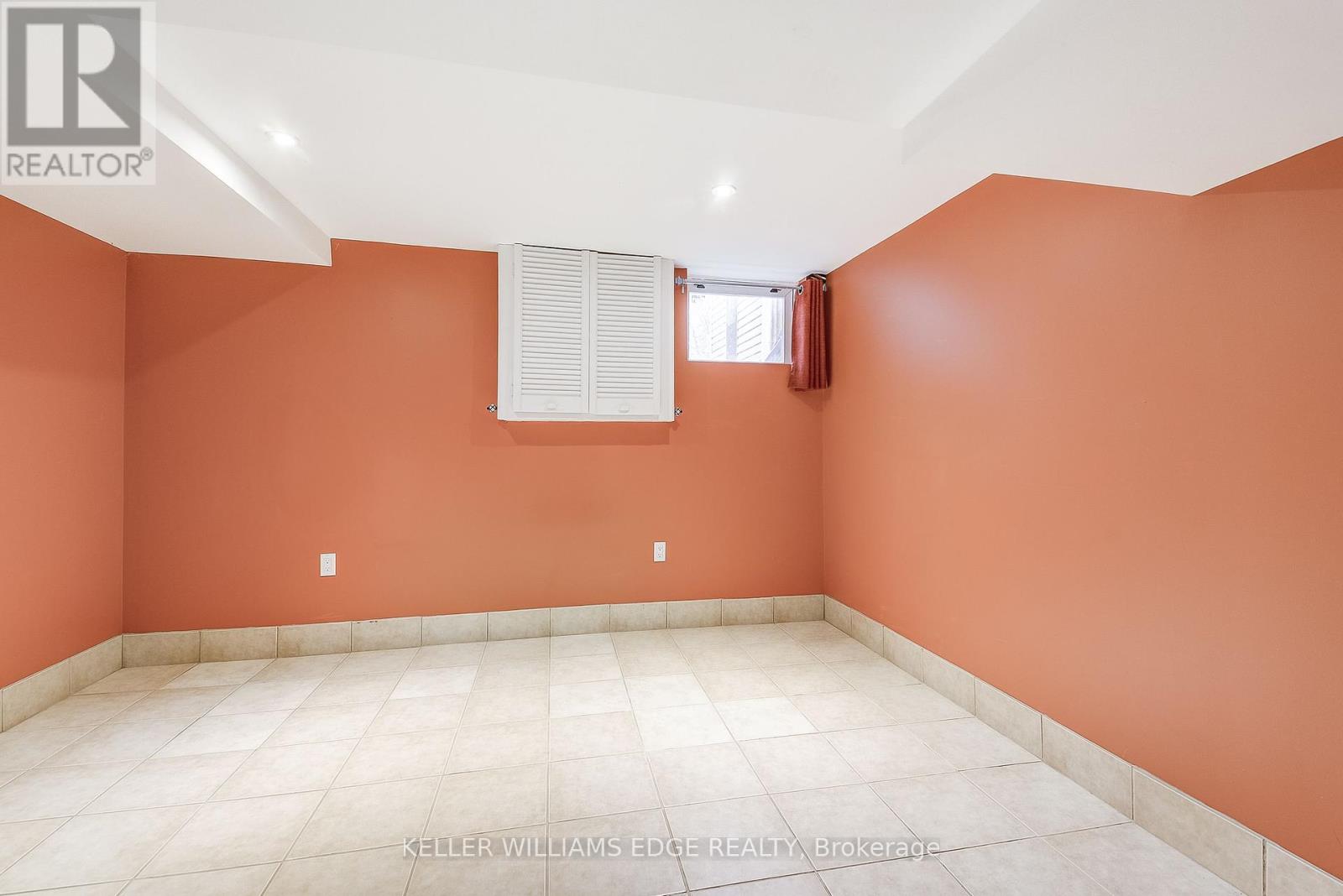 1470 Fisher Avenue, Burlington (Mountainside), Ontario  L7P 2L8 - Photo 17 - W12374007