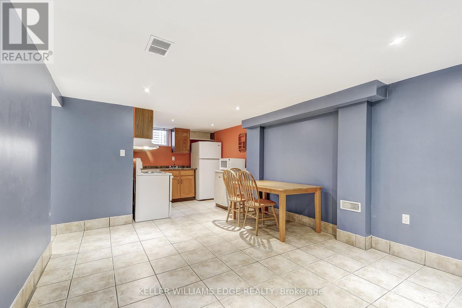 1470 Fisher Avenue, Burlington (Mountainside), Ontario  L7P 2L8 - Photo 22 - W12374007