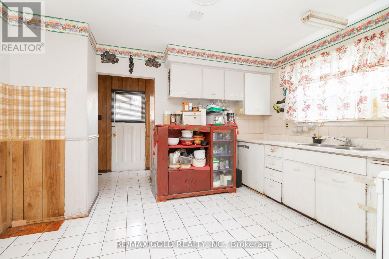 1 Dartnell Place, Brampton, Ontario  L6T 1P3 - Photo 11 - W12374033