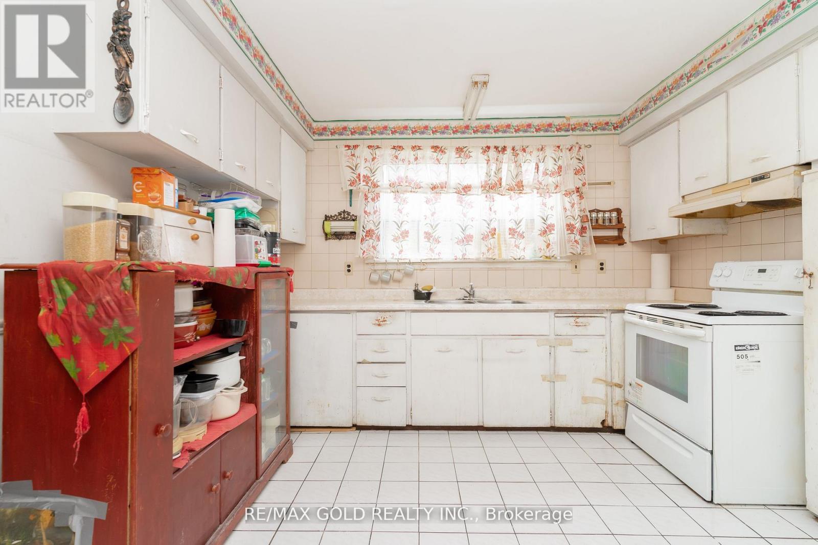 1 Dartnell Place, Brampton, Ontario  L6T 1P3 - Photo 12 - W12374033