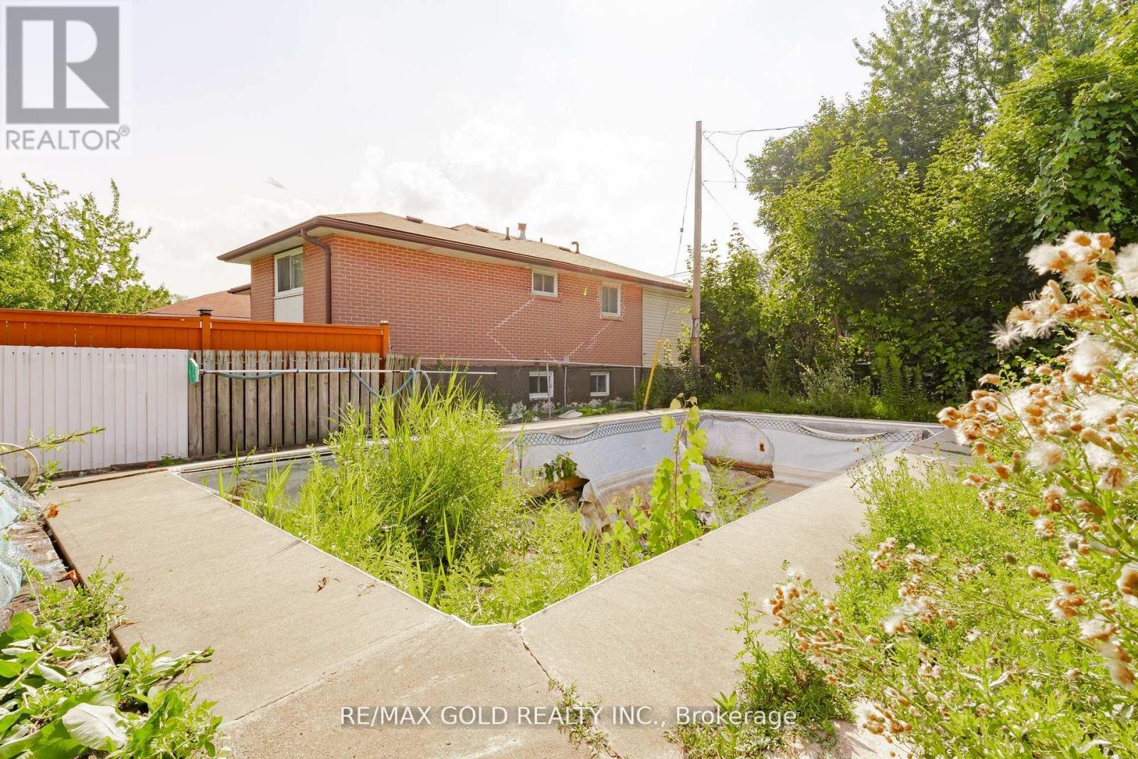 1 Dartnell Place, Brampton, Ontario  L6T 1P3 - Photo 32 - W12374033
