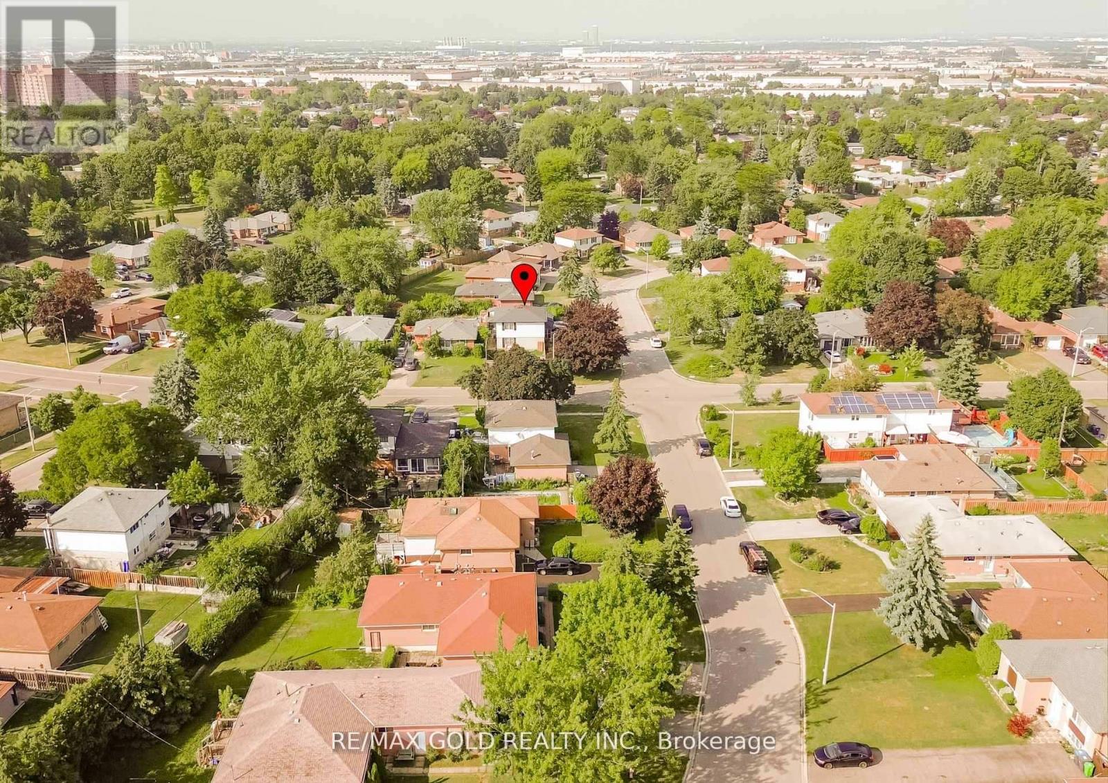 1 Dartnell Place, Brampton, Ontario  L6T 1P3 - Photo 36 - W12374033