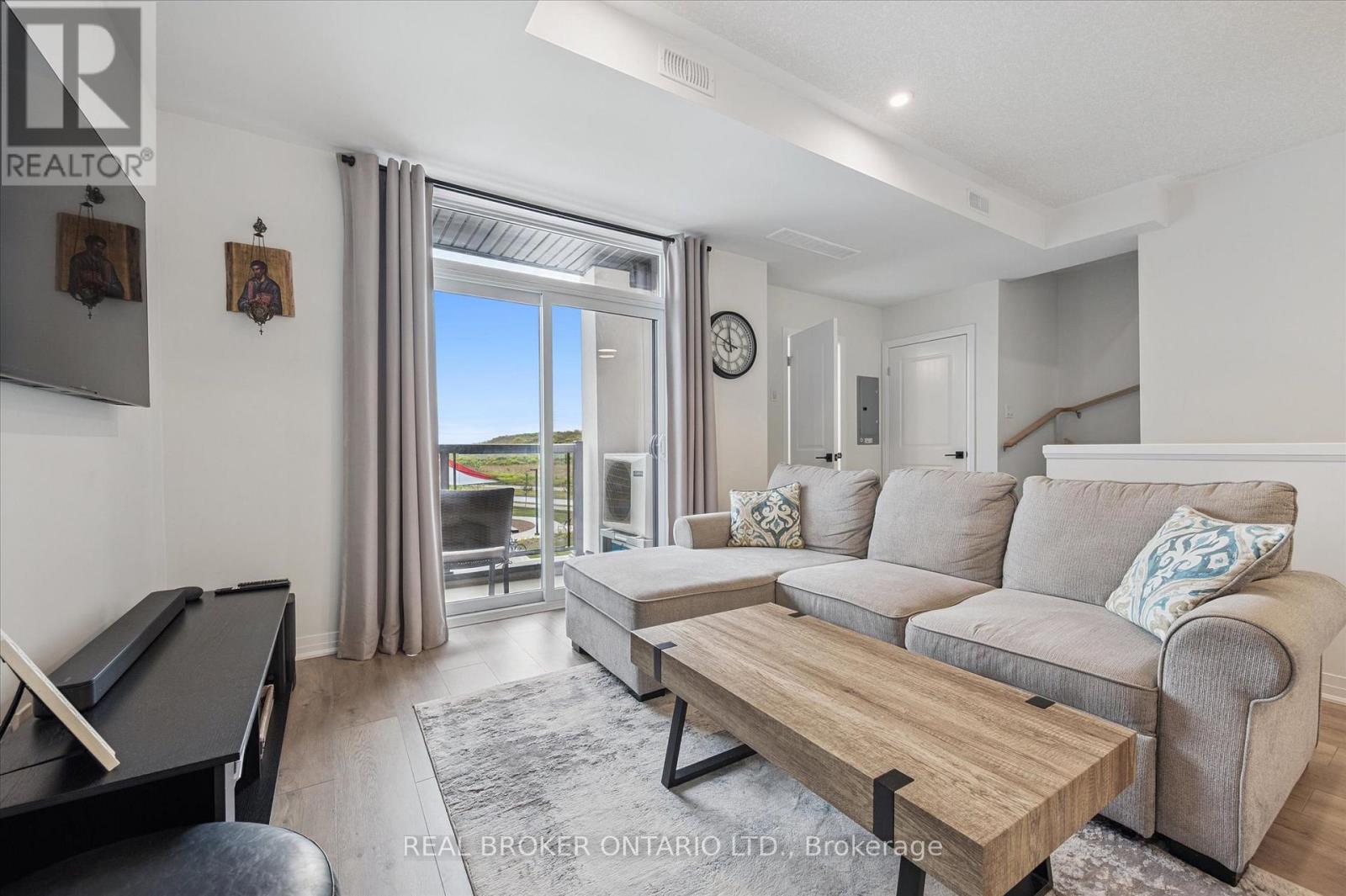 35 - 142 Foamflower Place, Waterloo, Ontario  N2V 0J1 - Photo 10 - X12373471