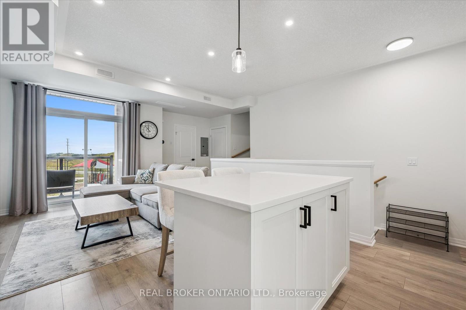 35 - 142 Foamflower Place, Waterloo, Ontario  N2V 0J1 - Photo 15 - X12373471