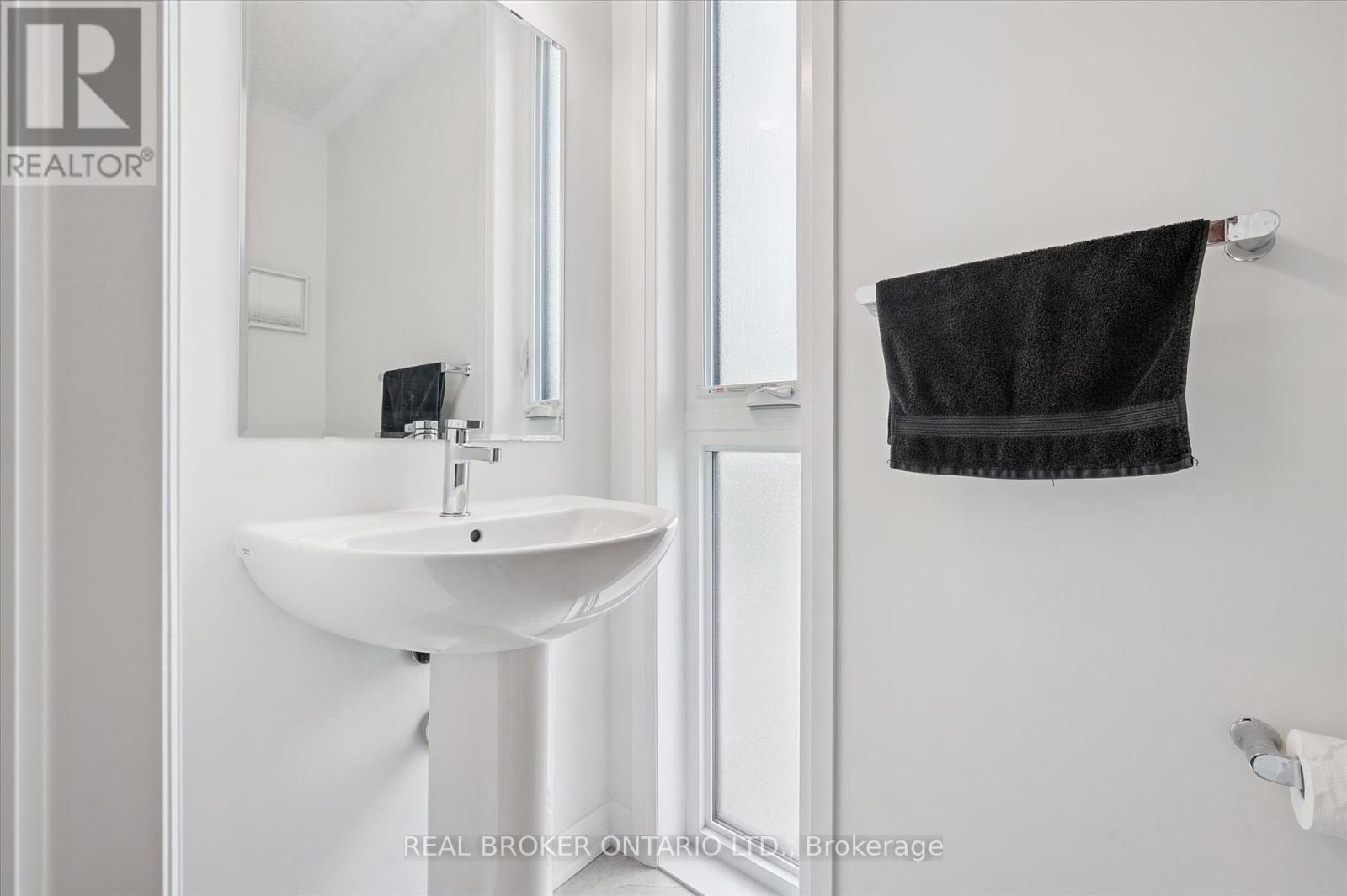 35 - 142 Foamflower Place, Waterloo, Ontario  N2V 0J1 - Photo 17 - X12373471