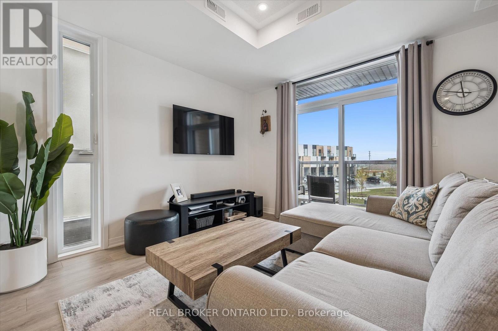 35 - 142 Foamflower Place, Waterloo, Ontario  N2V 0J1 - Photo 9 - X12373471
