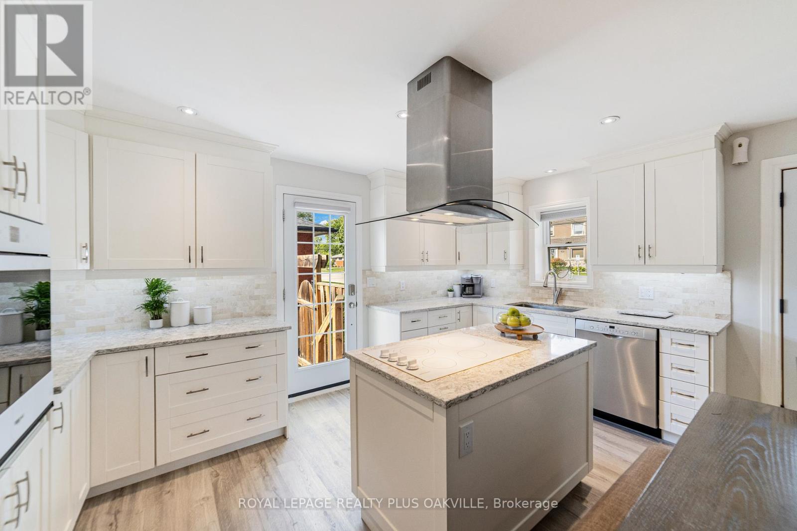 149 West 32nd Street, Hamilton, Ontario  L9C 5H1 - Photo 10 - X12373960
