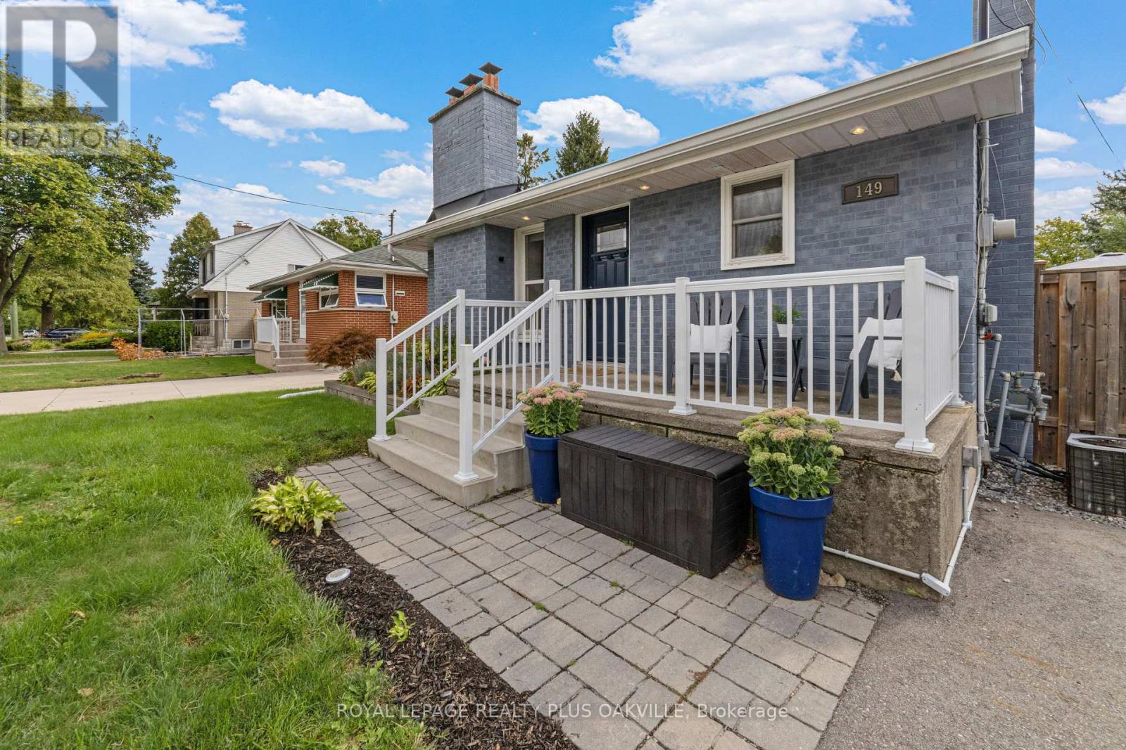 149 West 32nd Street, Hamilton, Ontario  L9C 5H1 - Photo 3 - X12373960