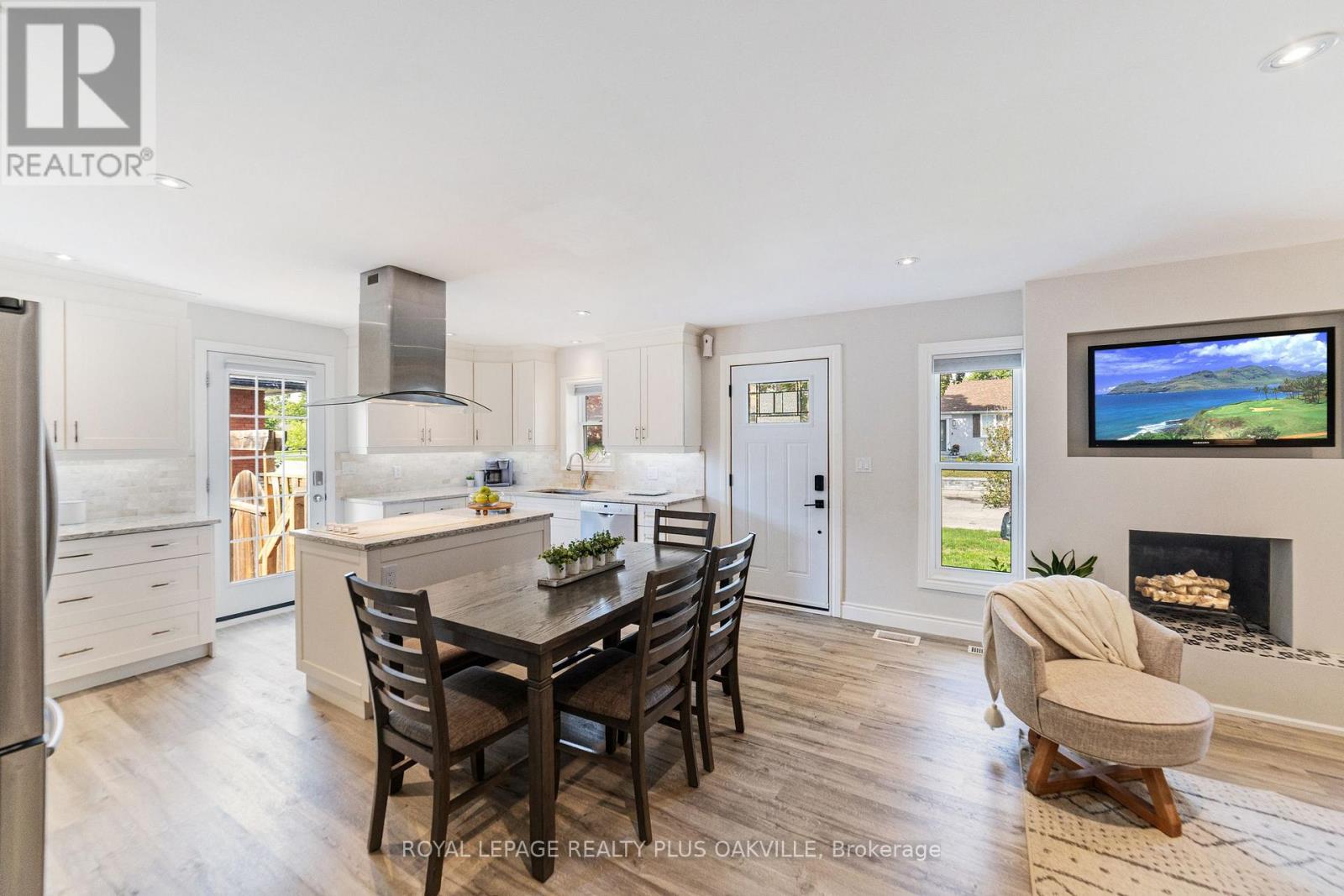 149 West 32nd Street, Hamilton, Ontario  L9C 5H1 - Photo 4 - X12373960