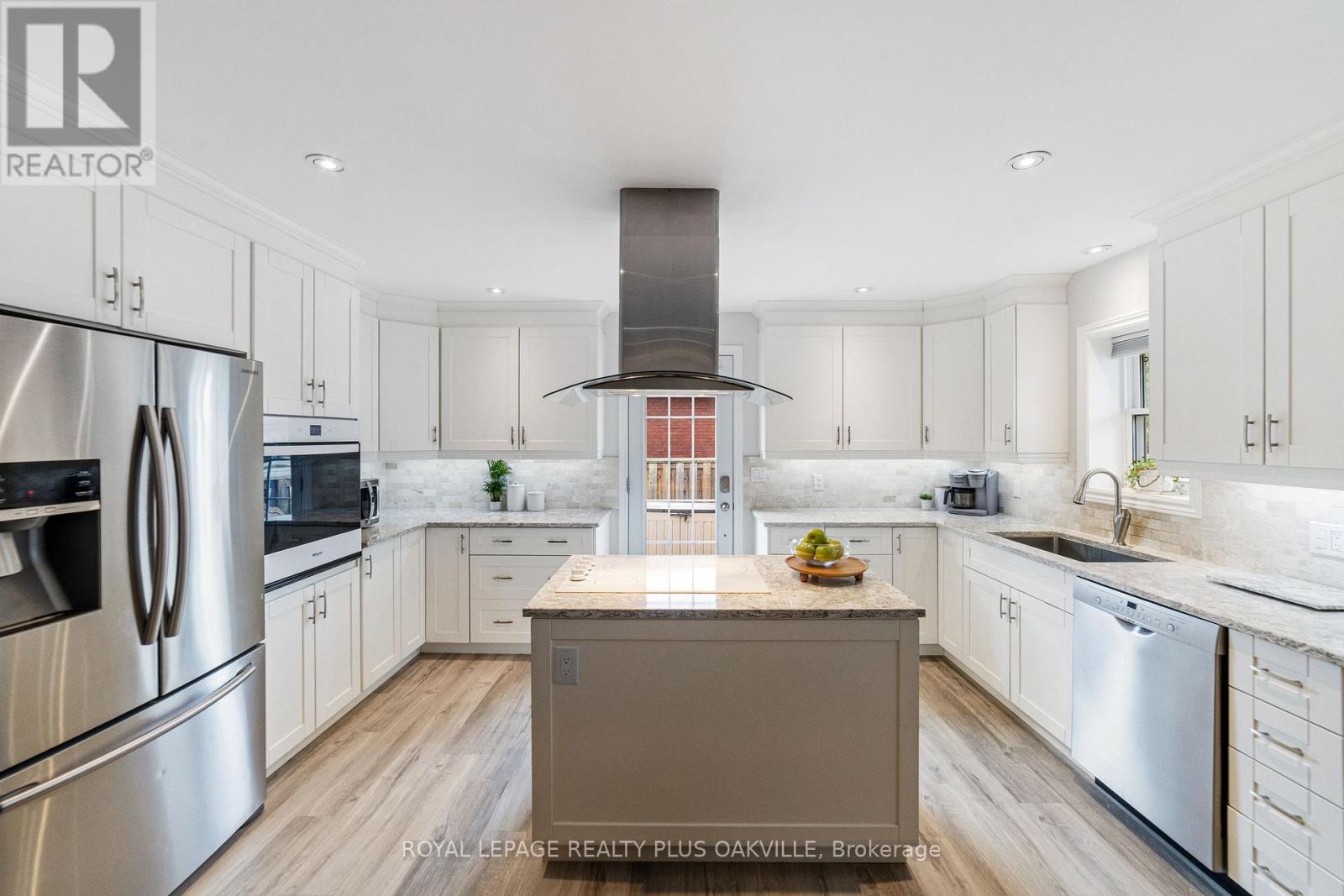 149 West 32nd Street, Hamilton, Ontario  L9C 5H1 - Photo 9 - X12373960