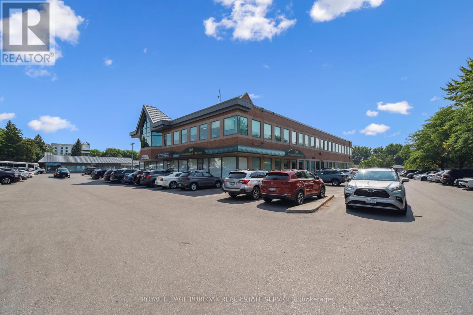 B103 - 751 Victoria Street S, Kitchener, Ontario  N2M 5N4 - Photo 4 - X12373979