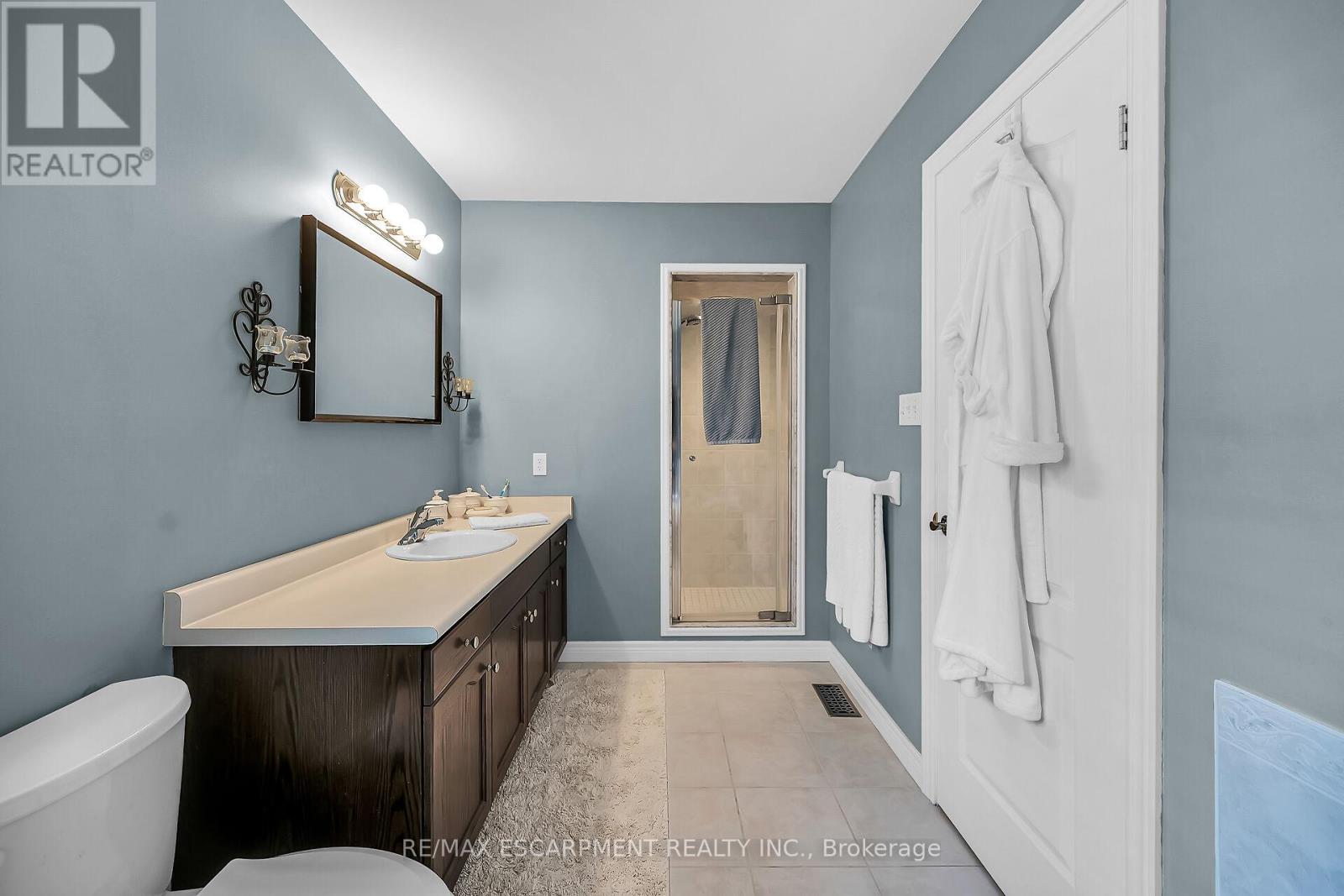7 Kathleen Court, Hamilton, Ontario  L8T 5B1 - Photo 28 - X12374024