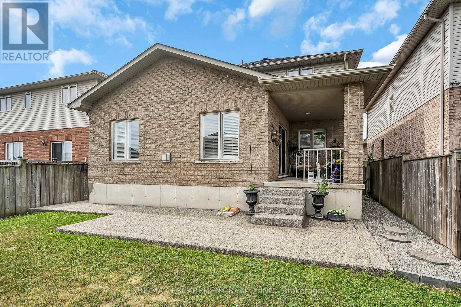 7 Kathleen Court, Hamilton, Ontario  L8T 5B1 - Photo 48 - X12374024