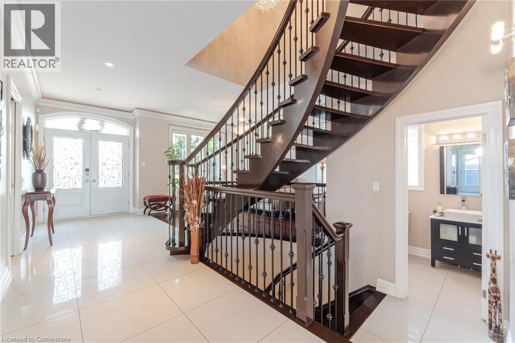 64 Seabreeze Crescent, Stoney Creek, Ontario  L8E 5C9 - Photo 26 - 40739354