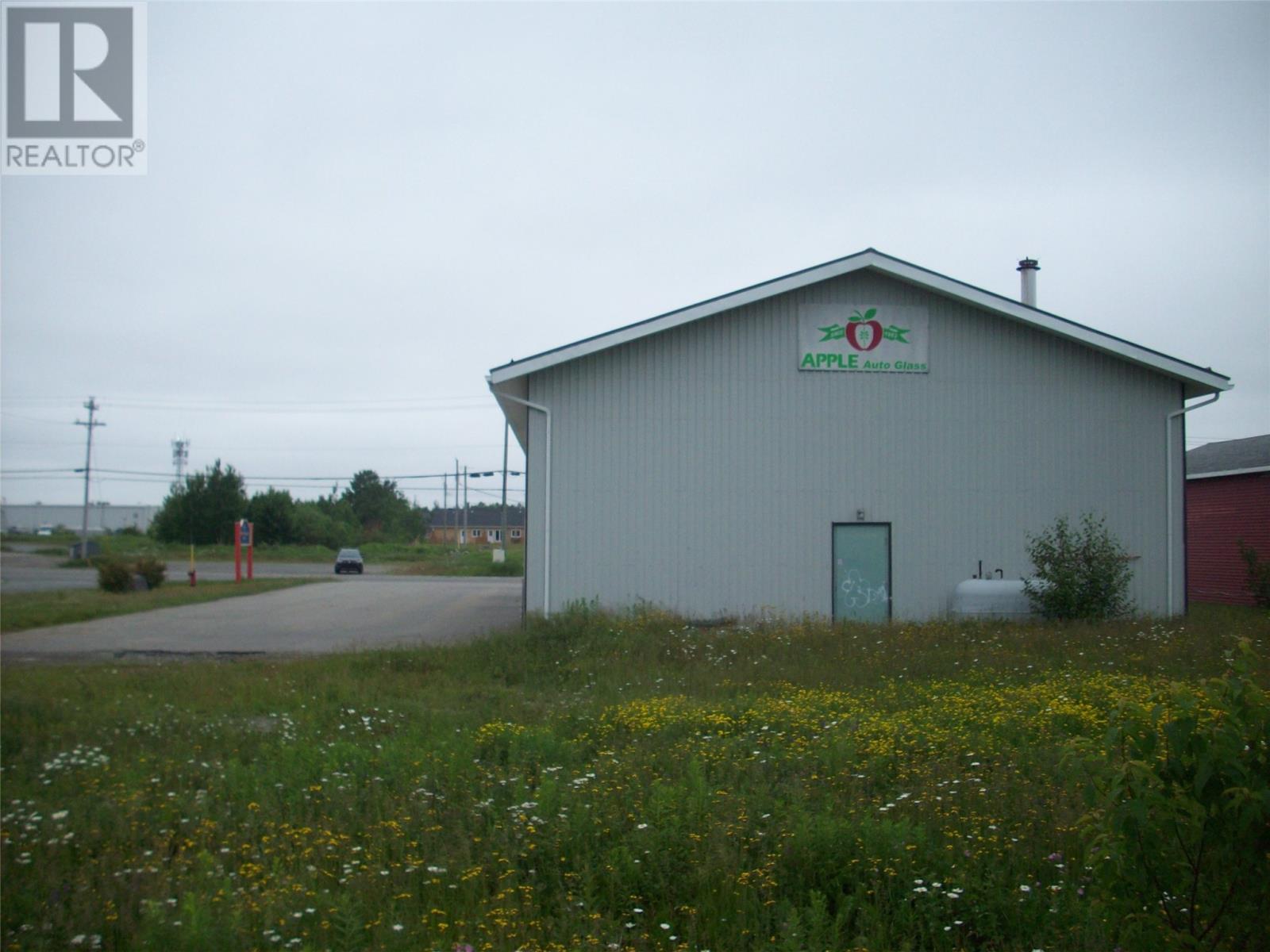 90 Armstrong Boulevard, Gander, Newfoundland & Labrador  A1V 2V2 - Photo 7 - 1289909
