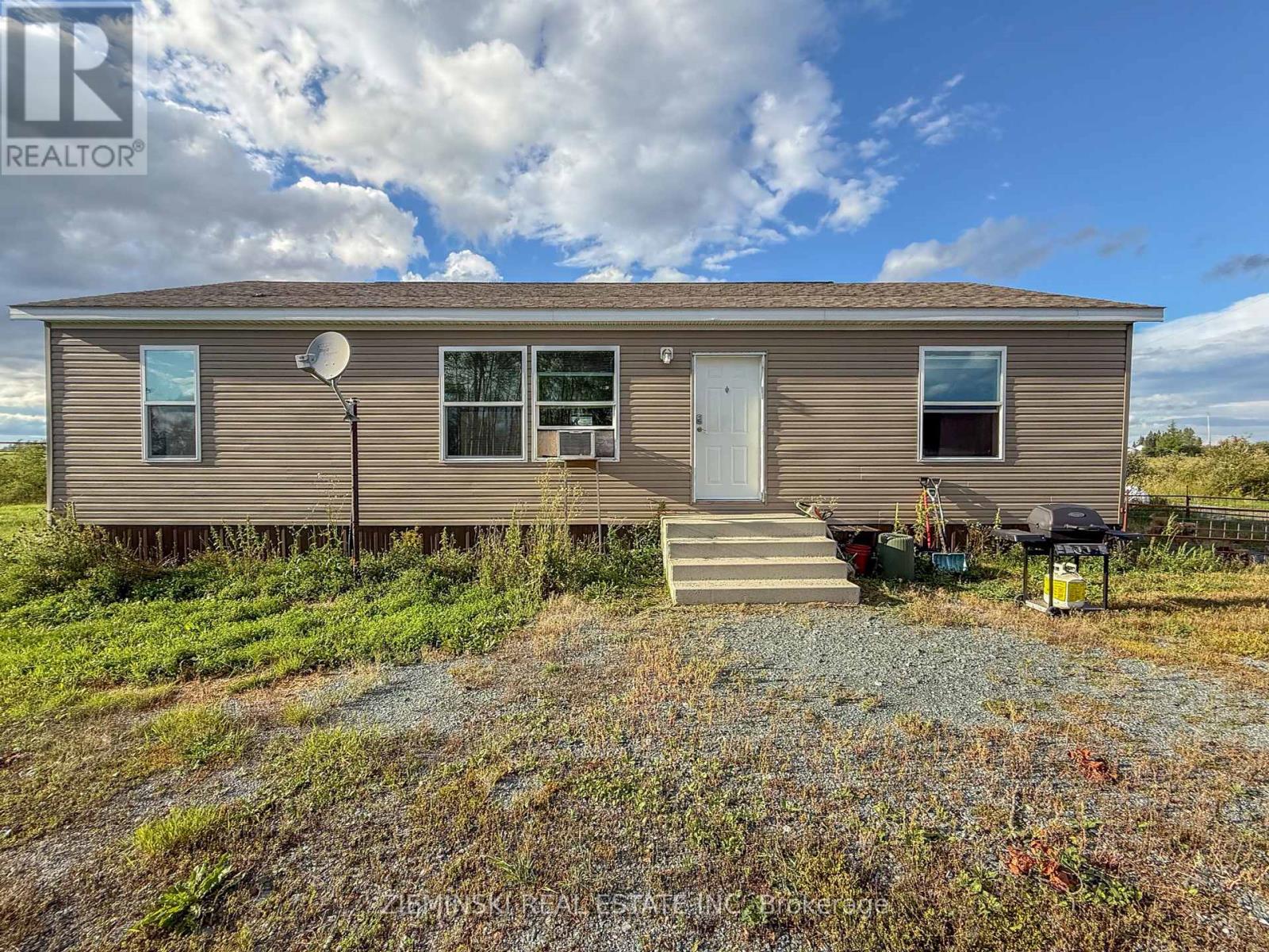 1089 Sapphire Road, Black River-Matheson (Matheson), Ontario  P0K 1N0 - Photo 3 - T12374308