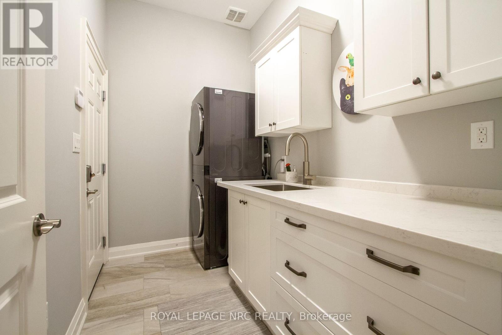 62 - 3232 Montrose Road, Niagara Falls (Mt. Carmel), Ontario  L2H 0E8 - Photo 12 - X12374263