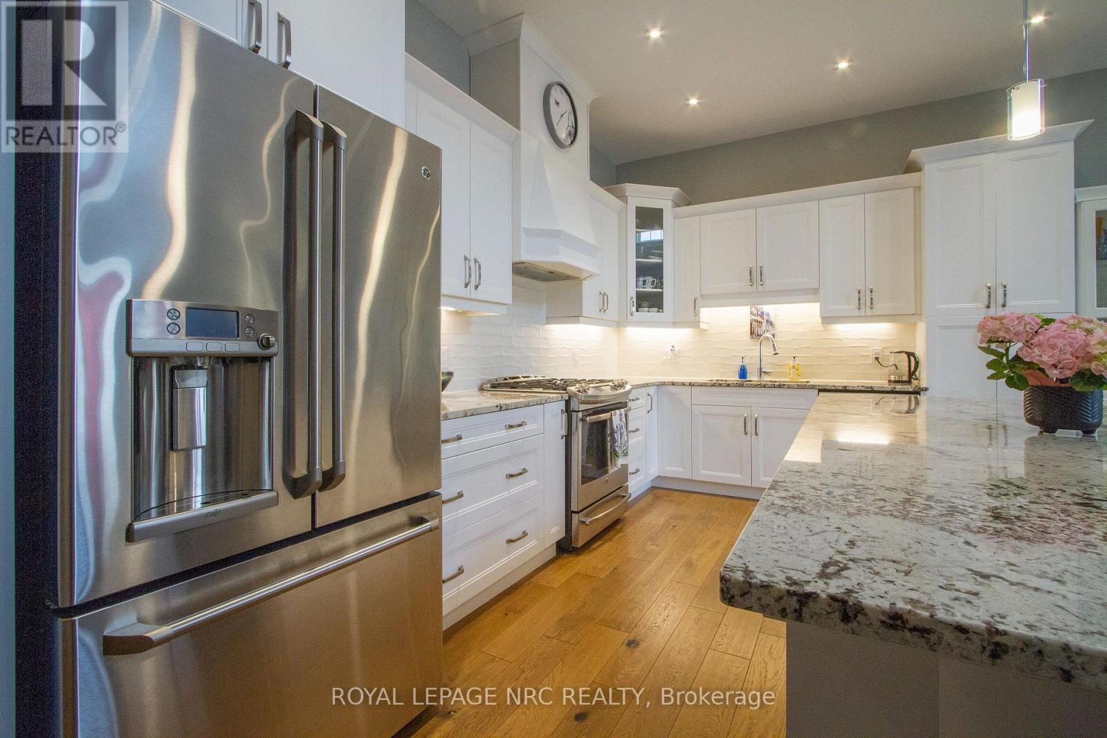 62 - 3232 Montrose Road, Niagara Falls (Mt. Carmel), Ontario  L2H 0E8 - Photo 21 - X12374263