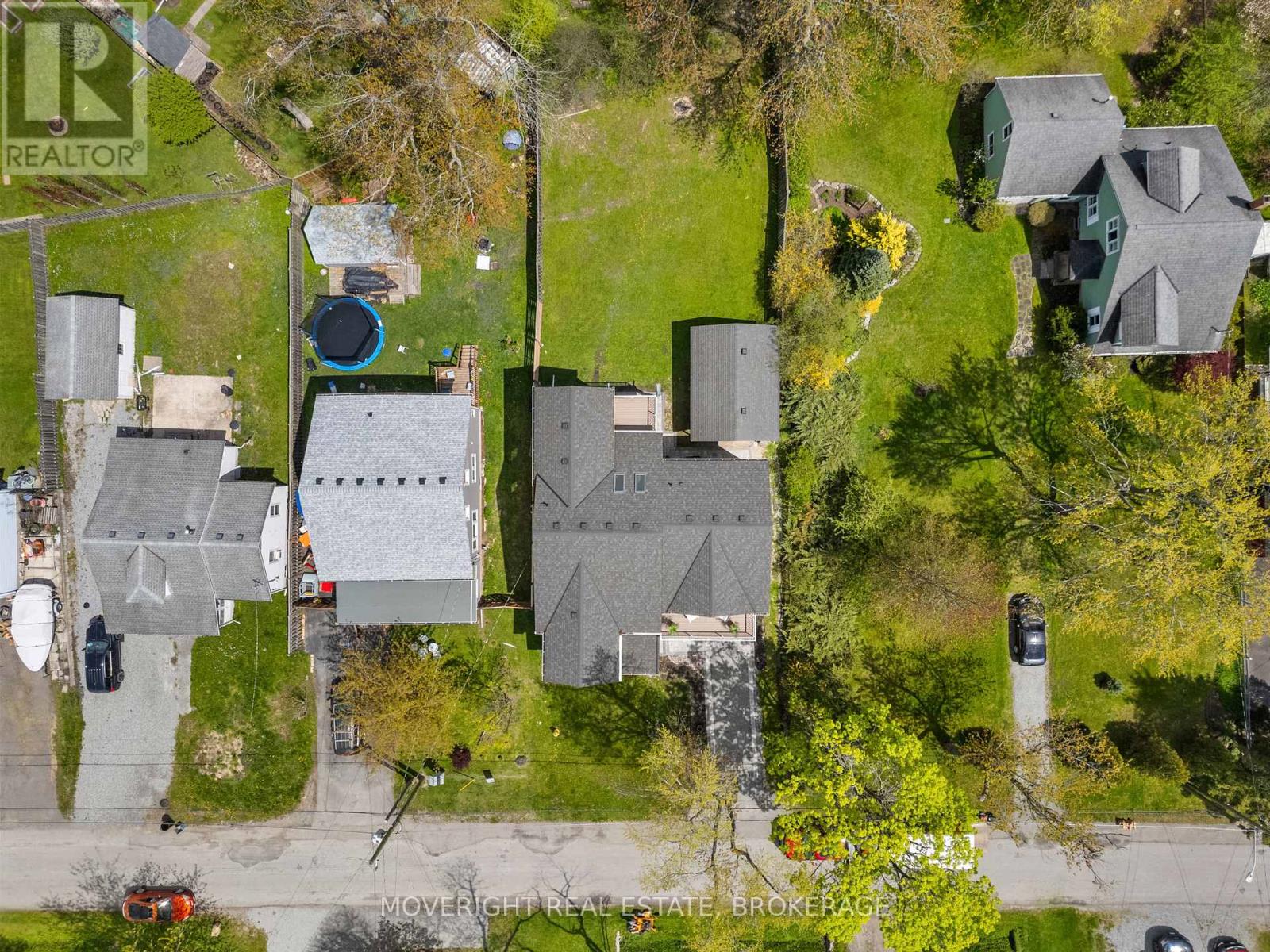318 Beachview Avenue, Fort Erie, Ontario  L2A 4L7 - Photo 38 - X12374321
