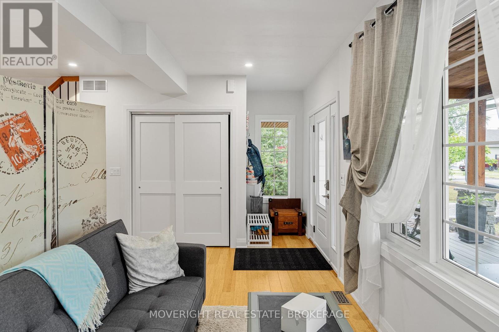 318 Beachview Avenue, Fort Erie, Ontario  L2A 4L7 - Photo 6 - X12374321