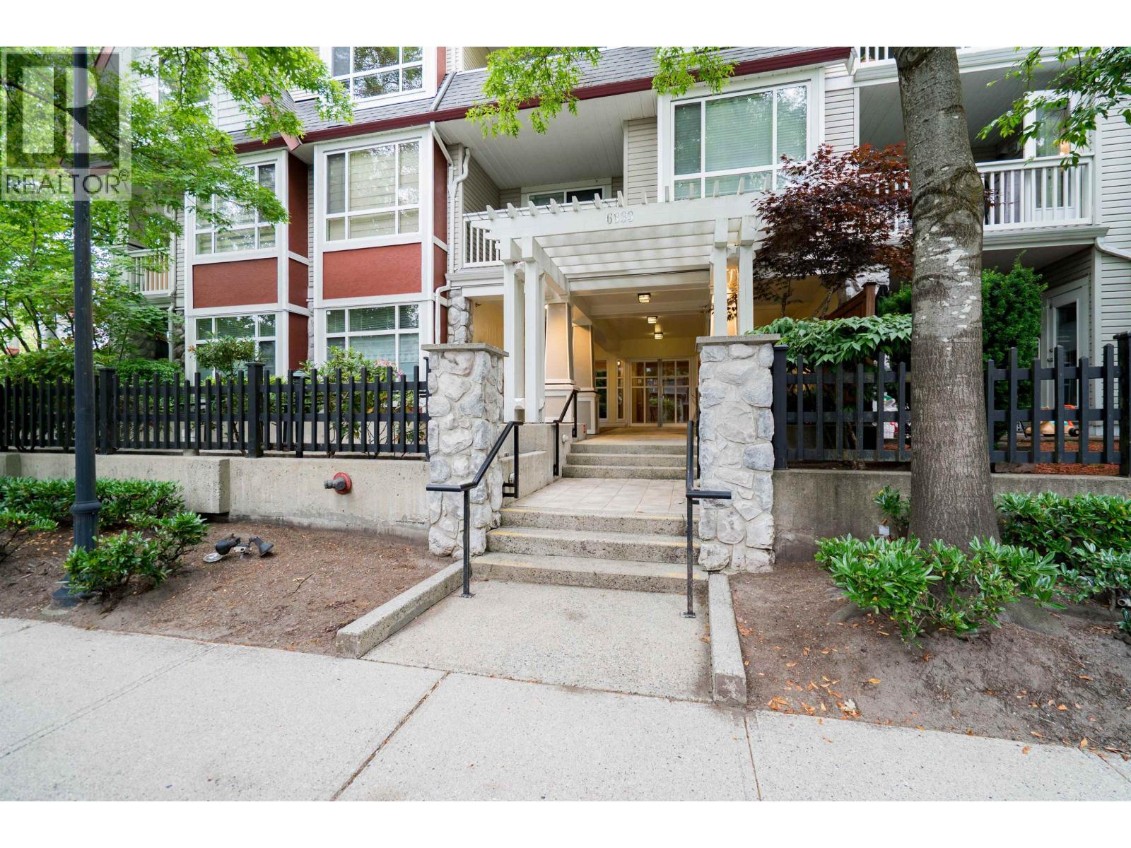 202 6833 Village Green, Burnaby, British Columbia  V5E 4M1 - Photo 1 - R3041888