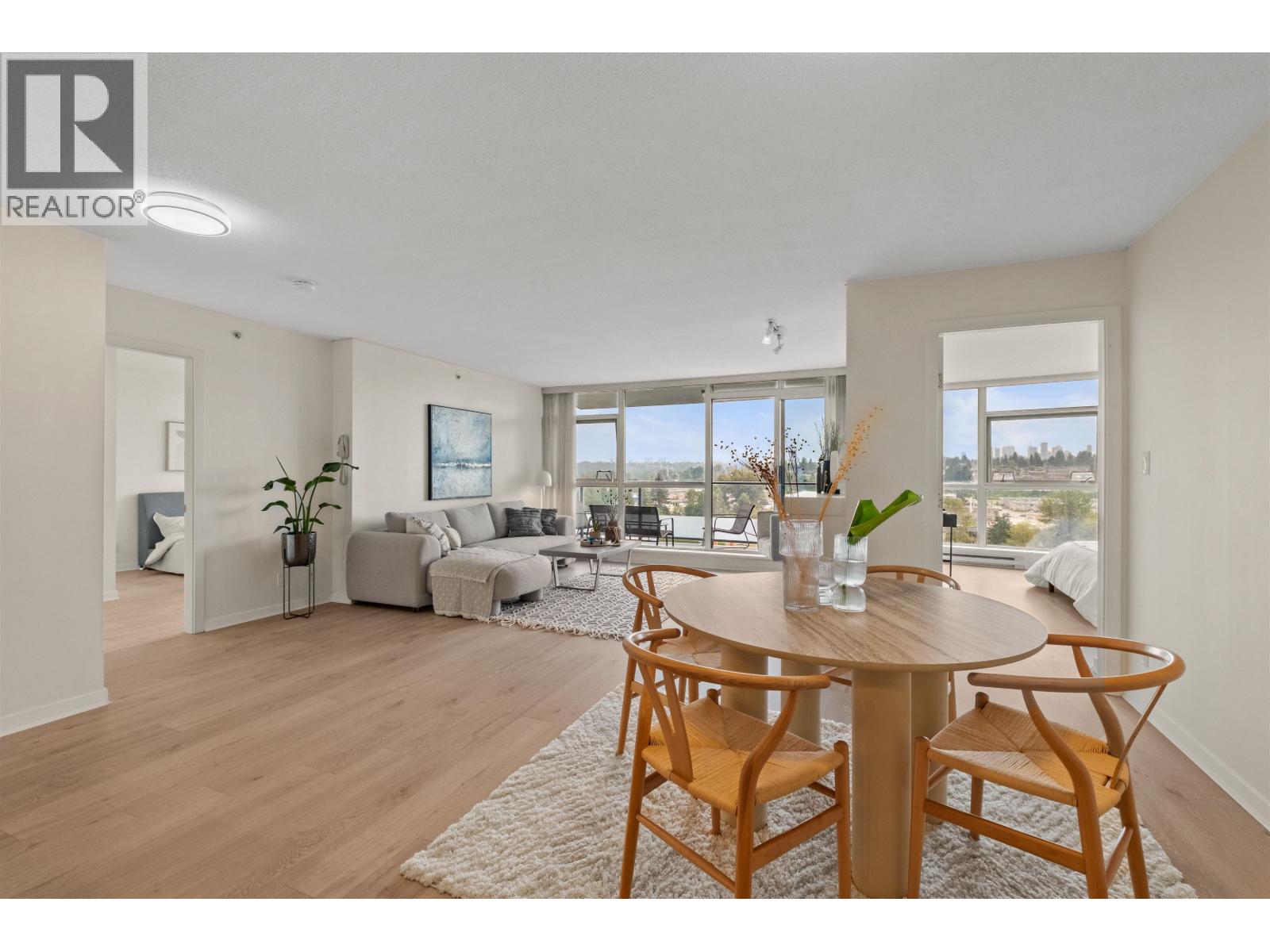 1204 2225 Holdom Avenue, Burnaby, British Columbia  V5B 0A1 - Photo 2 - R3041914