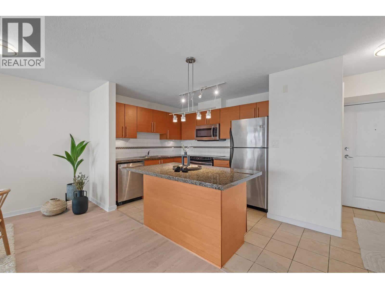 1204 2225 Holdom Avenue, Burnaby, British Columbia  V5B 0A1 - Photo 8 - R3041914