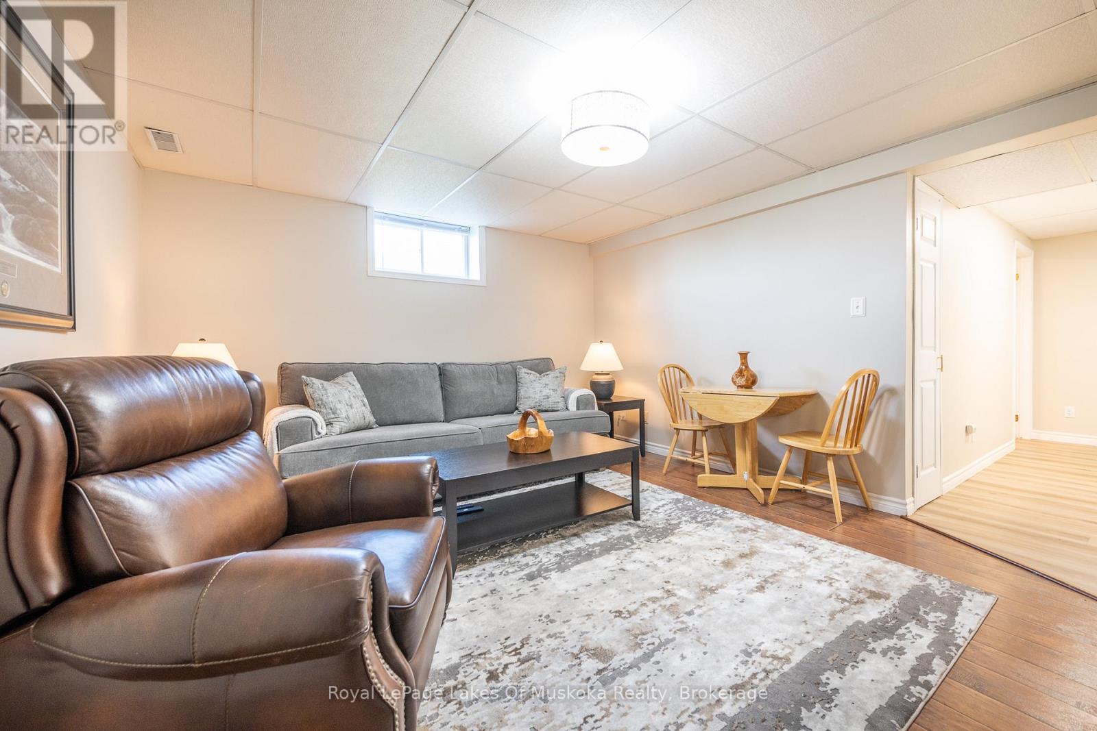 284 South Fairy Lake Road, Huntsville, Ontario  P1H 1R5 - Photo 28 - X12374260
