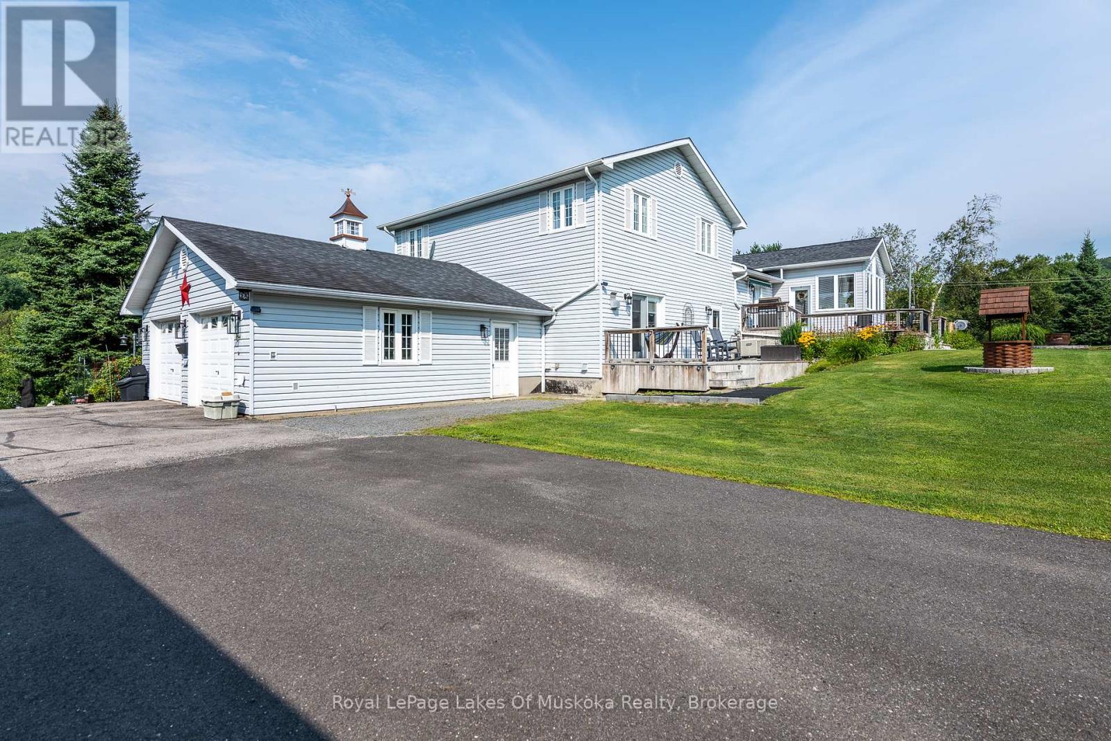 284 South Fairy Lake Road, Huntsville, Ontario  P1H 1R5 - Photo 41 - X12374260