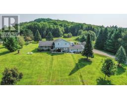 284 SOUTH FAIRY LAKE ROAD, Huntsville, Ontario