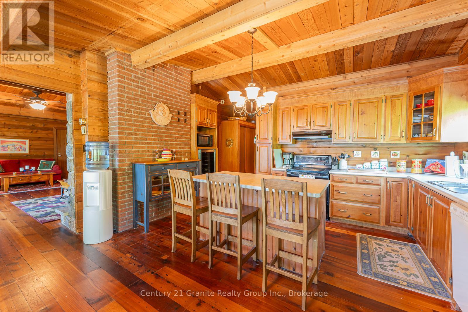 118 Griffin Drive, Kawartha Lakes, Ontario  K0M 1K0 - Photo 14 - X12374302