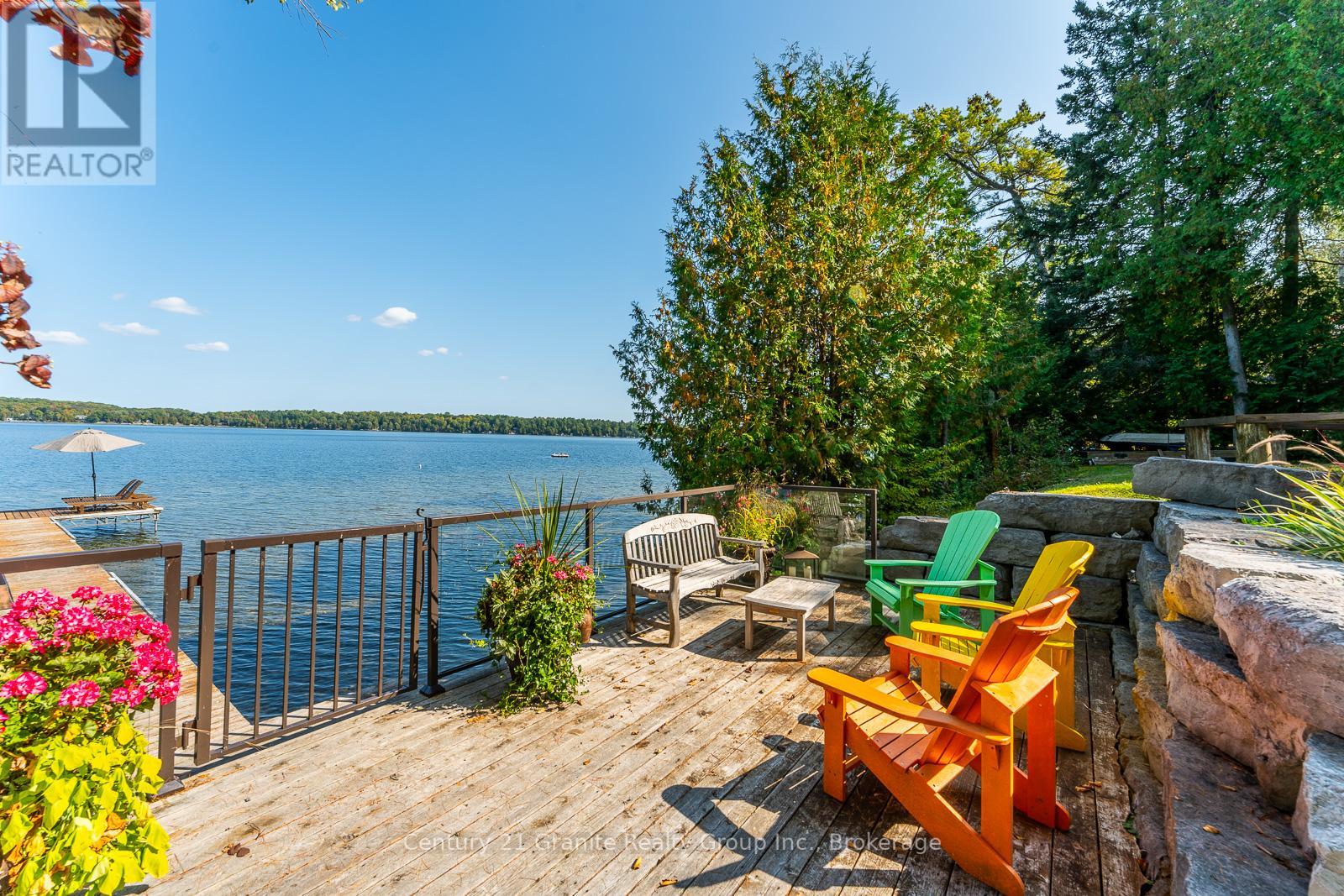118 Griffin Drive, Kawartha Lakes, Ontario  K0M 1K0 - Photo 2 - X12374302