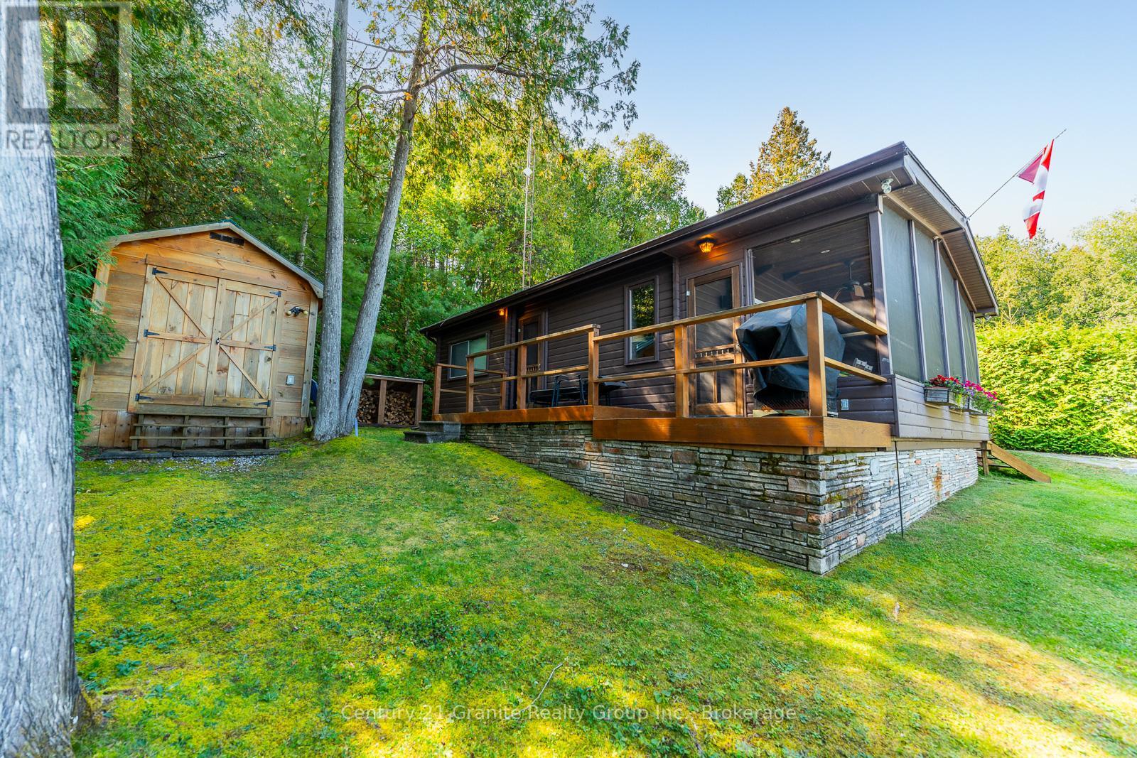 118 Griffin Drive, Kawartha Lakes, Ontario  K0M 1K0 - Photo 31 - X12374302