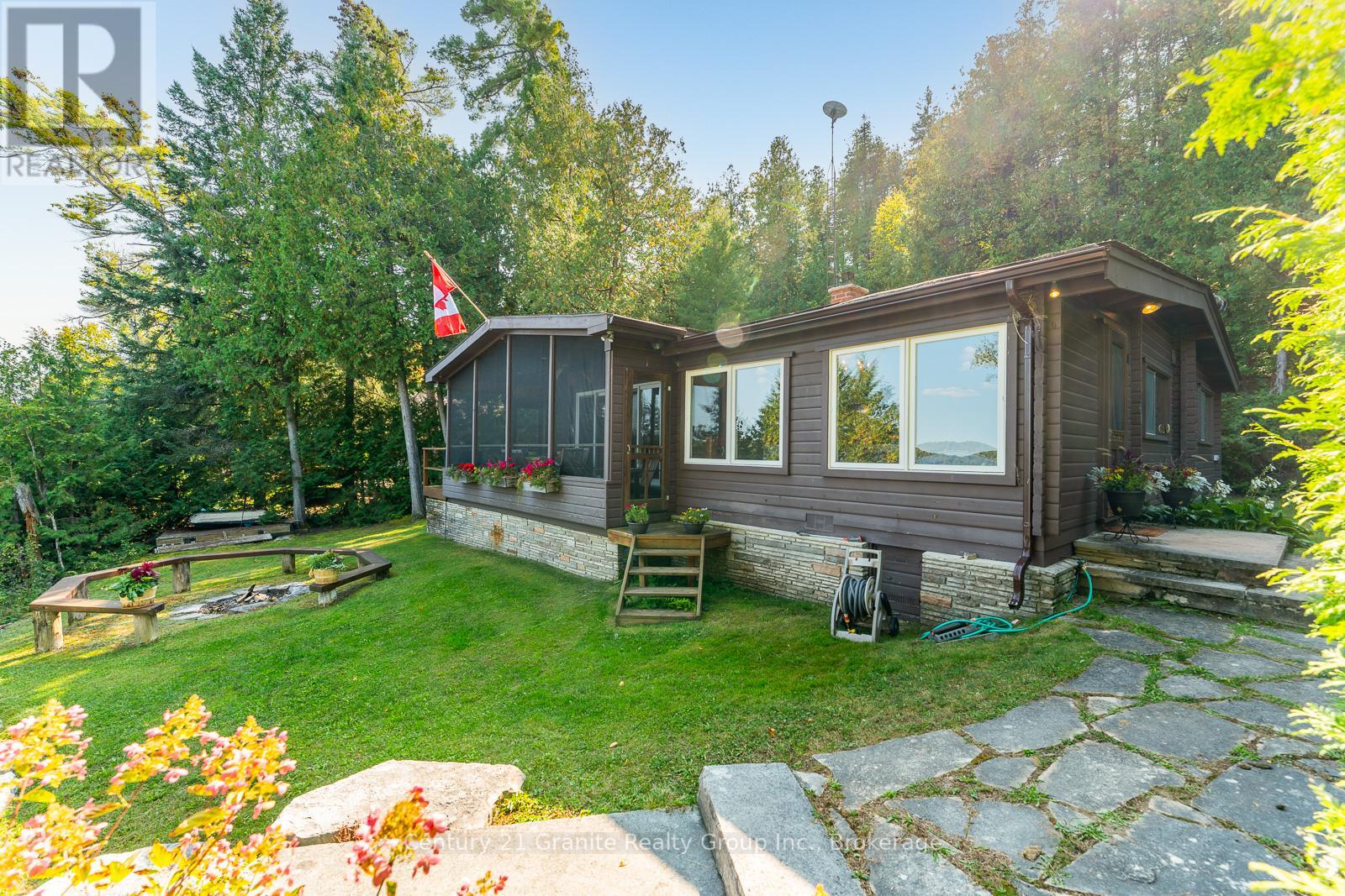 118 Griffin Drive, Kawartha Lakes, Ontario  K0M 1K0 - Photo 32 - X12374302