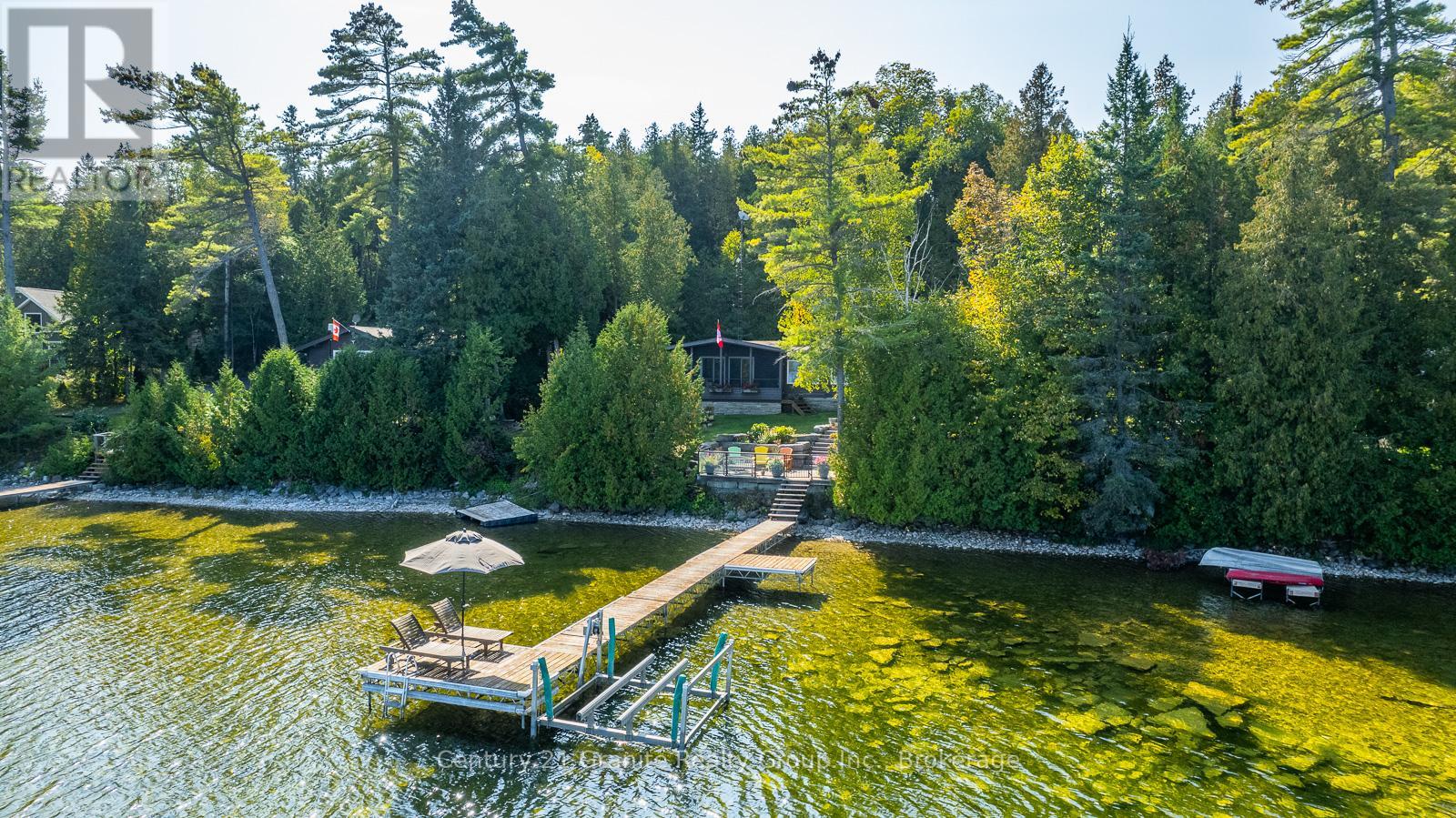 118 Griffin Drive, Kawartha Lakes, Ontario  K0M 1K0 - Photo 4 - X12374302