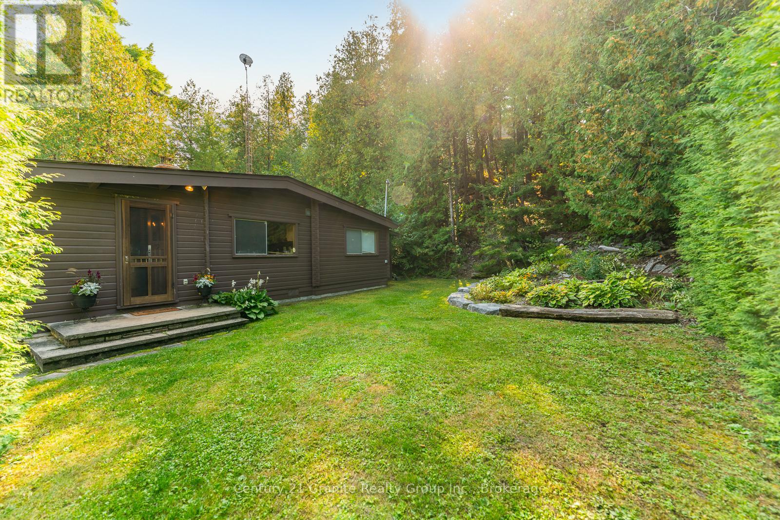 118 Griffin Drive, Kawartha Lakes, Ontario  K0M 1K0 - Photo 7 - X12374302