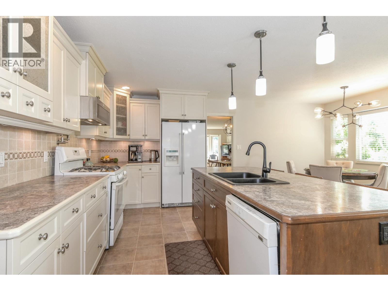 12201 Irving Street, Maple Ridge, British Columbia  V2X 9S2 - Photo 12 - R3041891