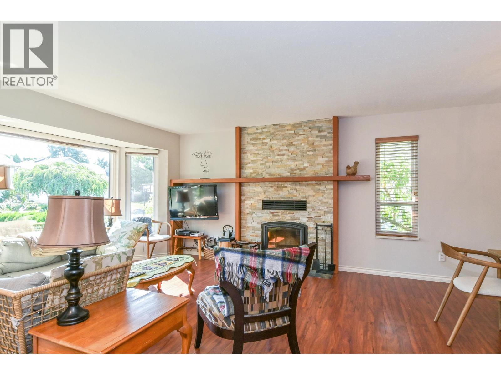 12201 Irving Street, Maple Ridge, British Columbia  V2X 9S2 - Photo 6 - R3041891